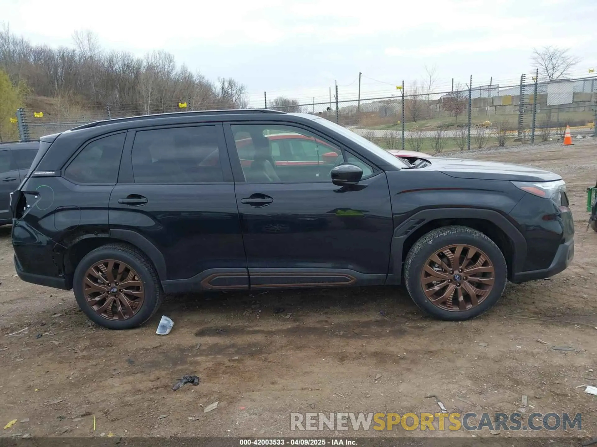 13 fotografías del automóvil dañado JF2SLDHC4SH419027 SUBARU FORESTER 2025