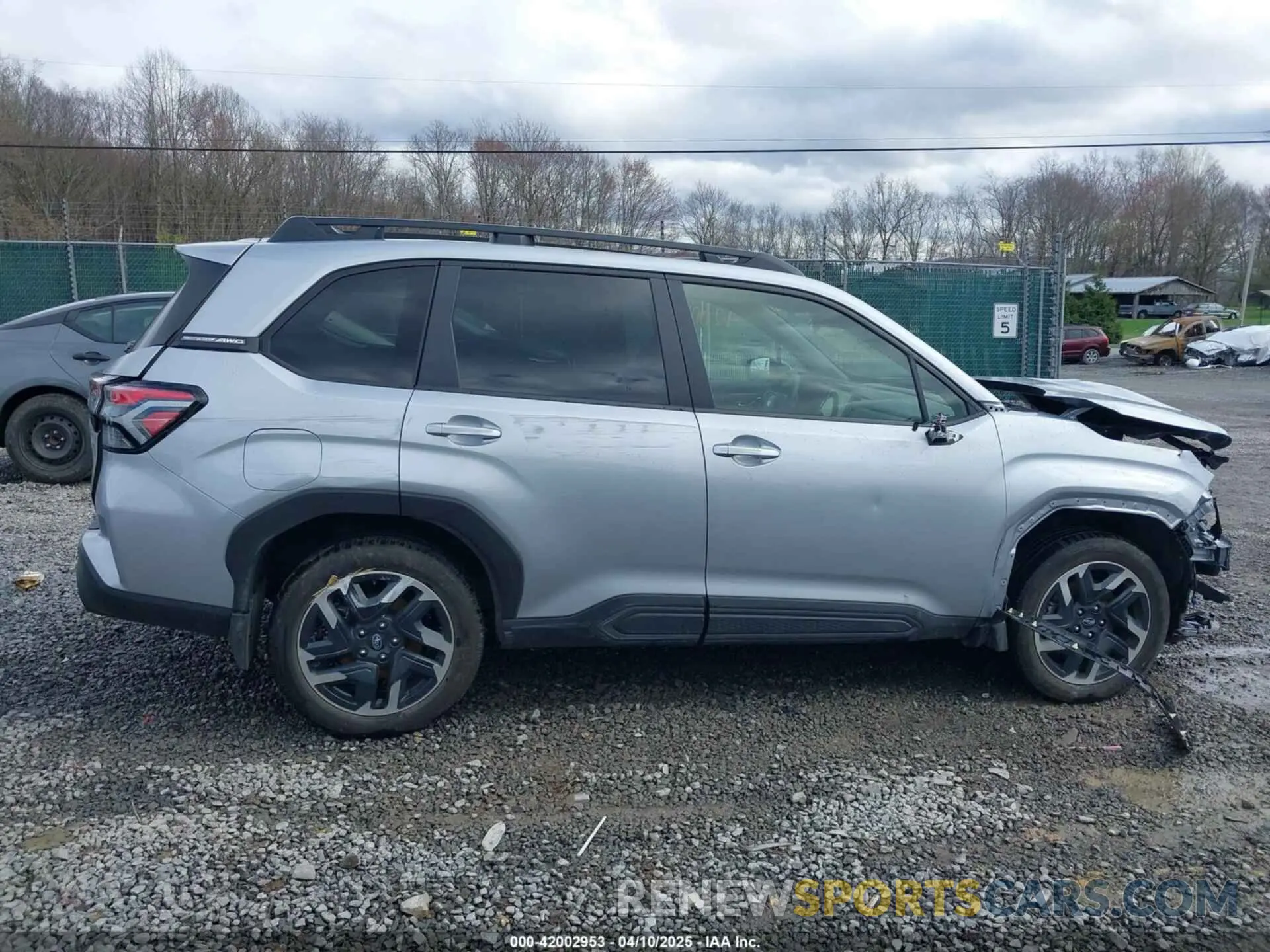 14 fotografías del automóvil dañado JF2SLDRC4SH416319 SUBARU FORESTER 2025