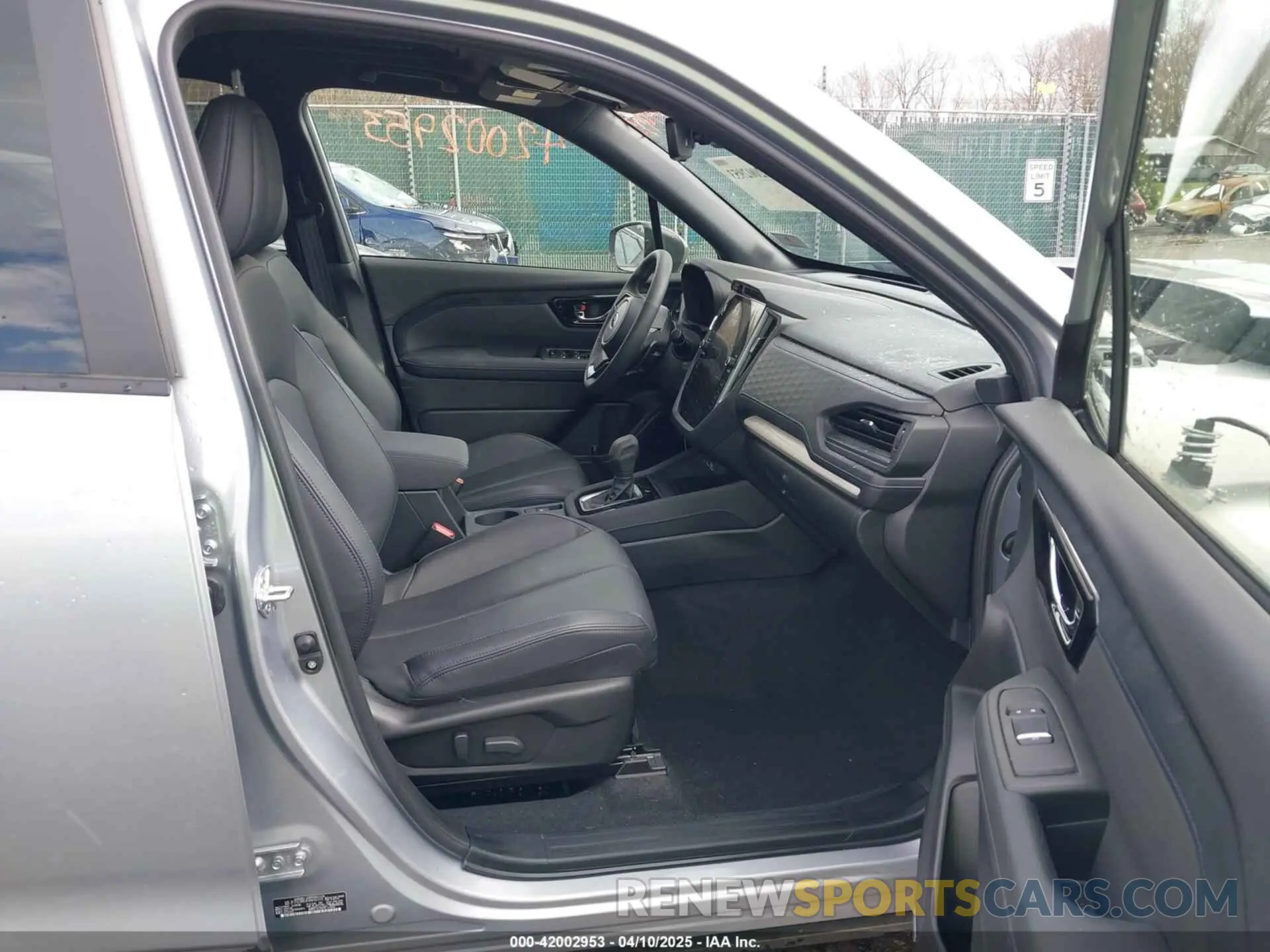 5 fotografías del automóvil dañado JF2SLDRC4SH416319 SUBARU FORESTER 2025
