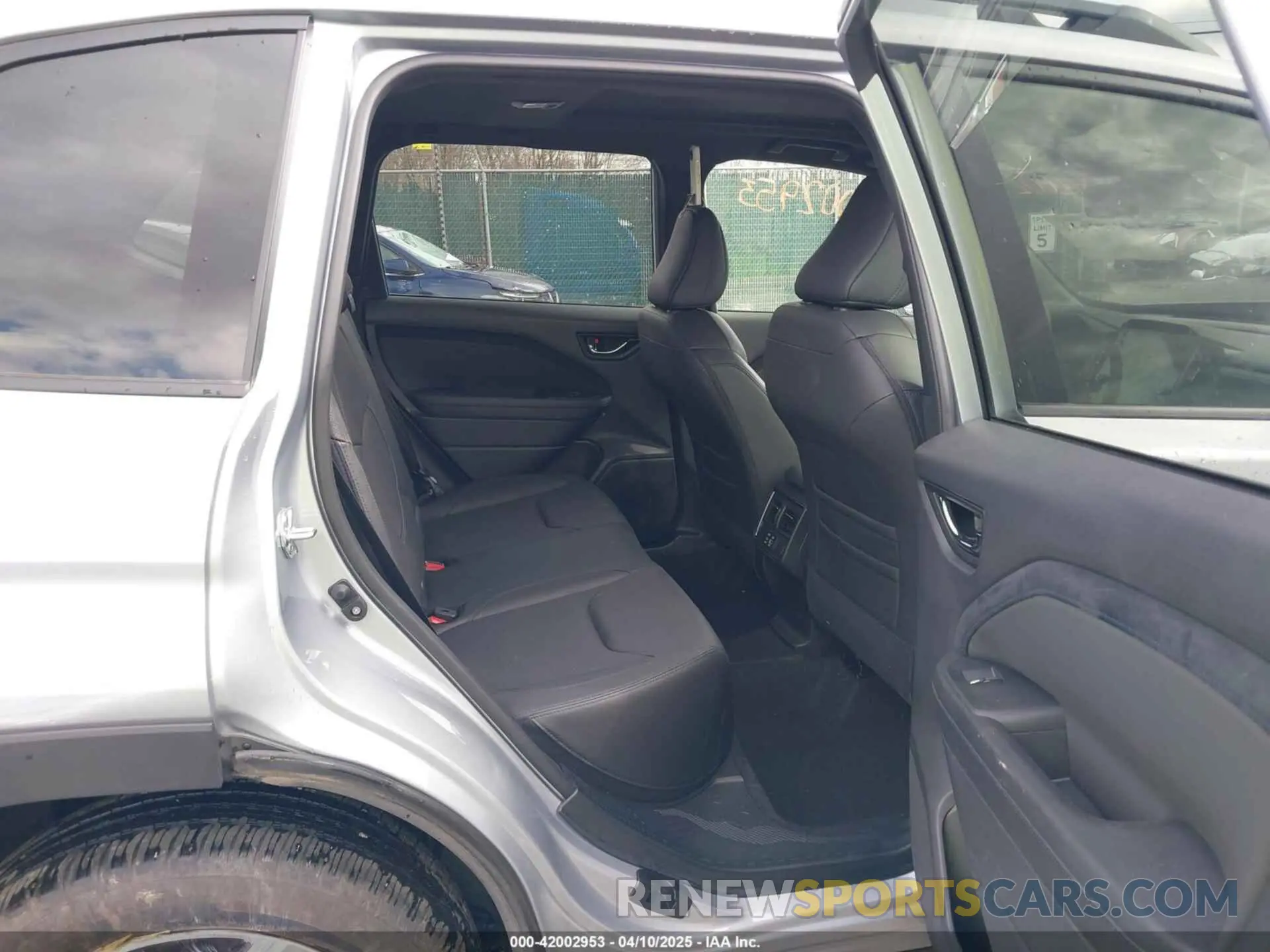 8 fotografías del automóvil dañado JF2SLDRC4SH416319 SUBARU FORESTER 2025