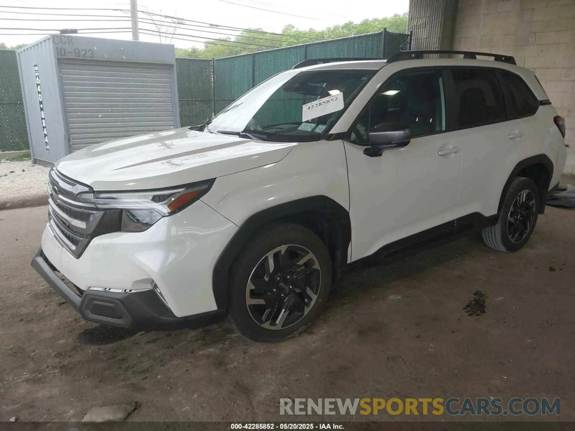 2 fotografías del automóvil dañado JF2SLDRC5SH542155 SUBARU FORESTER 2025