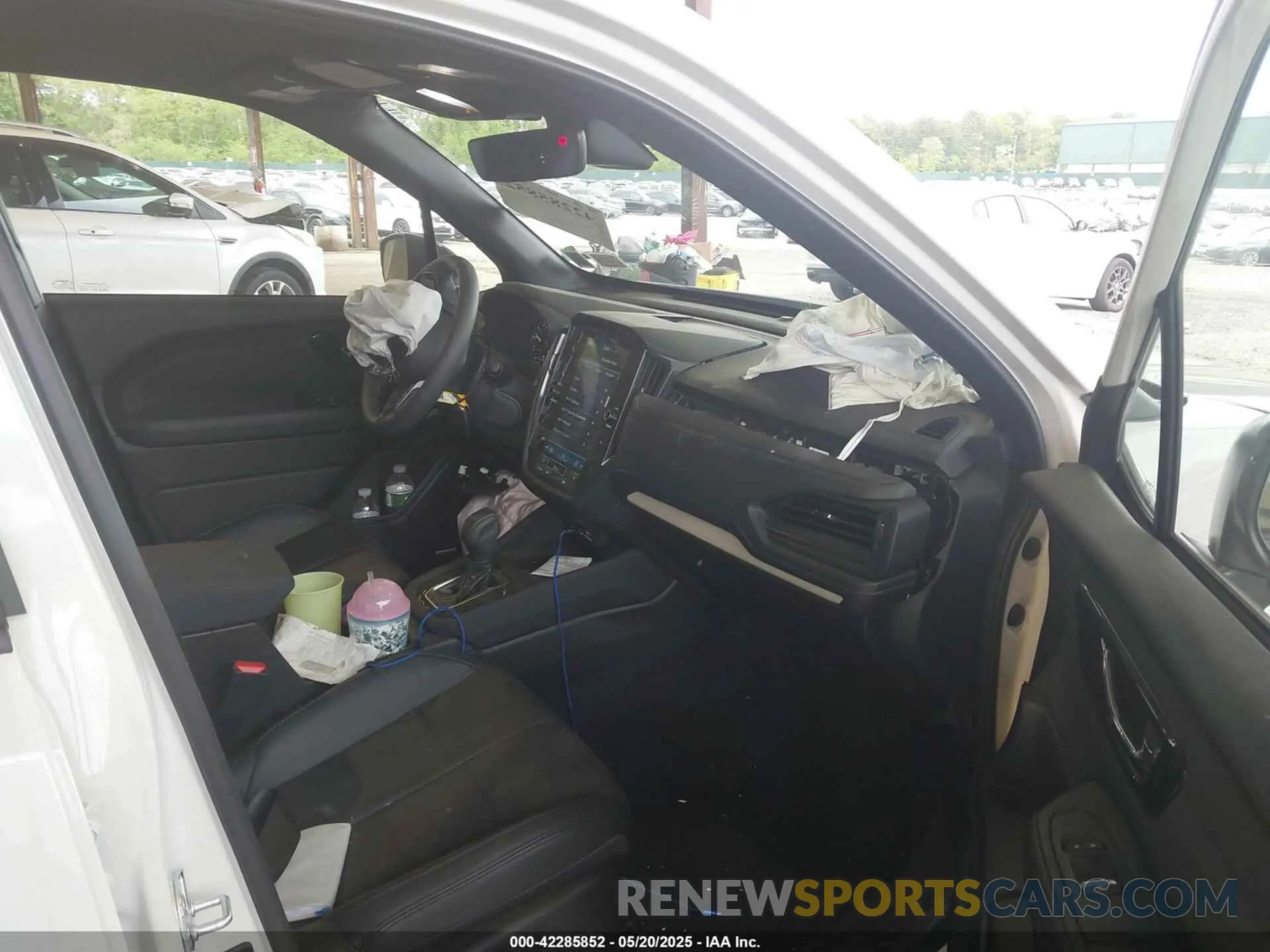 5 fotografías del automóvil dañado JF2SLDRC5SH542155 SUBARU FORESTER 2025