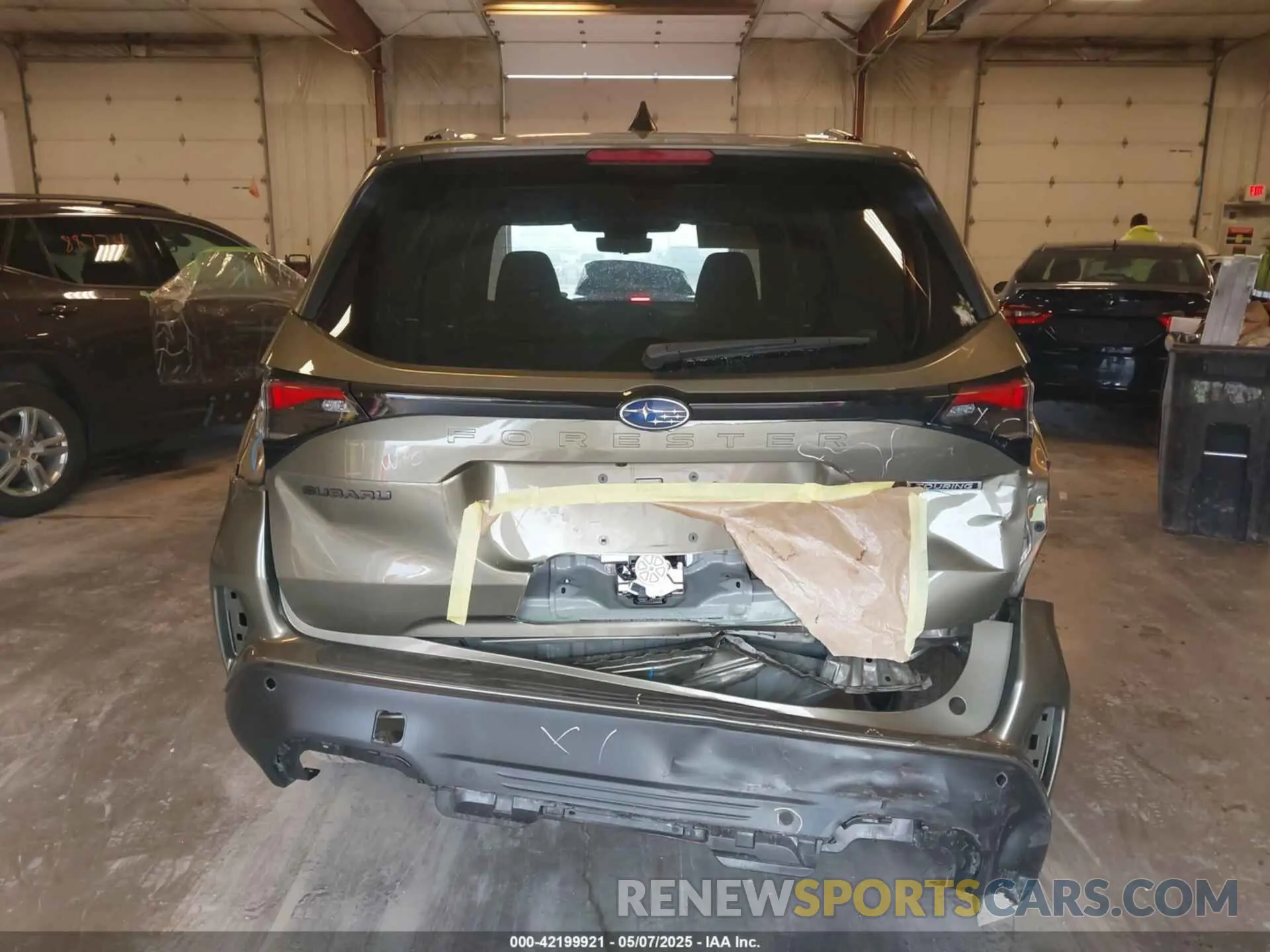 16 fotografías del automóvil dañado JF2SLDTC2SH457332 SUBARU FORESTER 2025