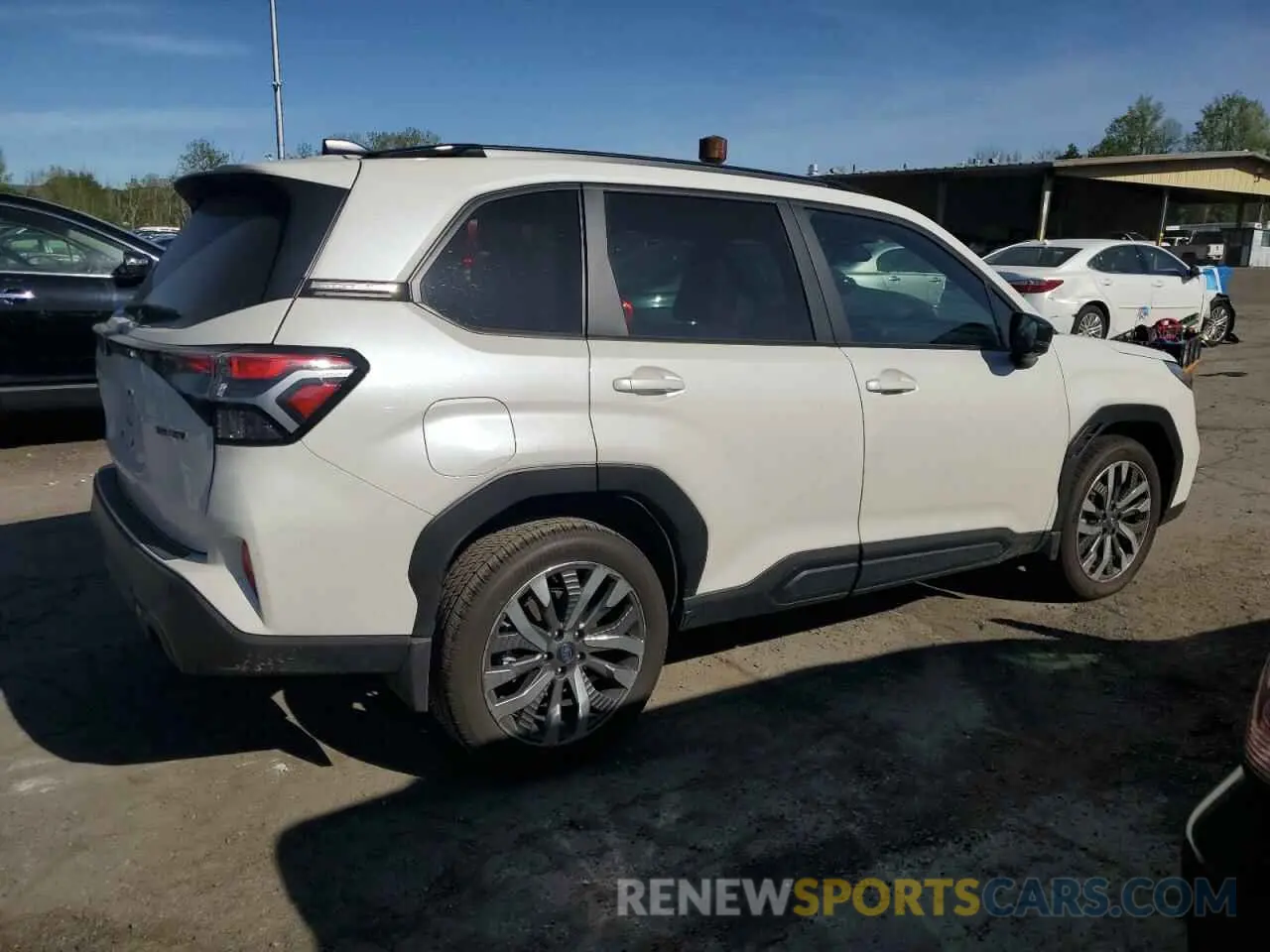 3 fotografías del automóvil dañado JF2SLDTC8SH509109 SUBARU FORESTER 2025