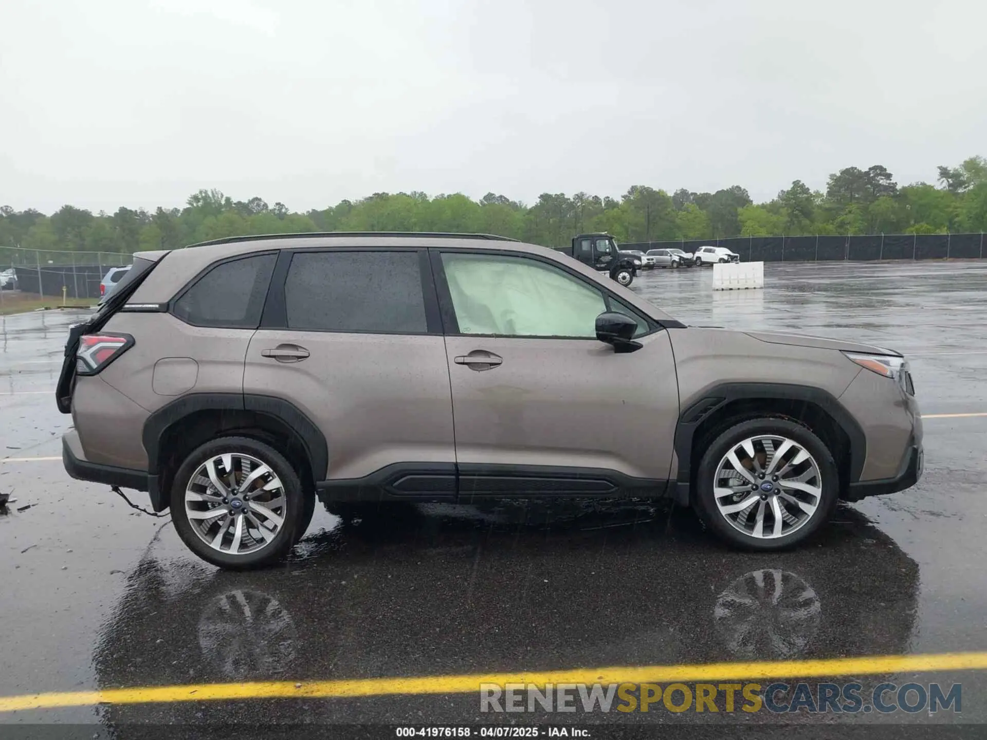 14 fotografías del automóvil dañado JF2SLDTCXSH420190 SUBARU FORESTER 2025