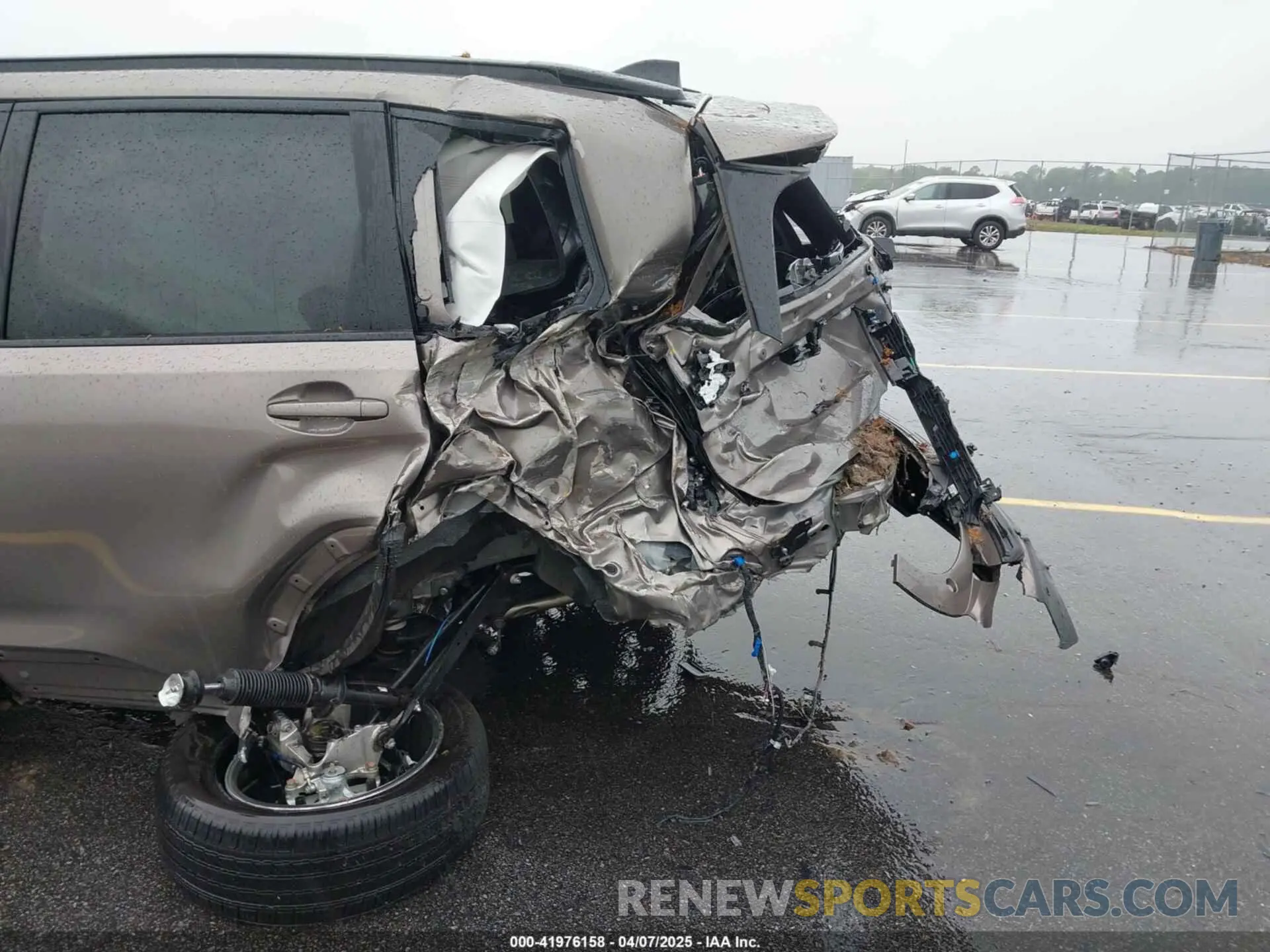 18 fotografías del automóvil dañado JF2SLDTCXSH420190 SUBARU FORESTER 2025