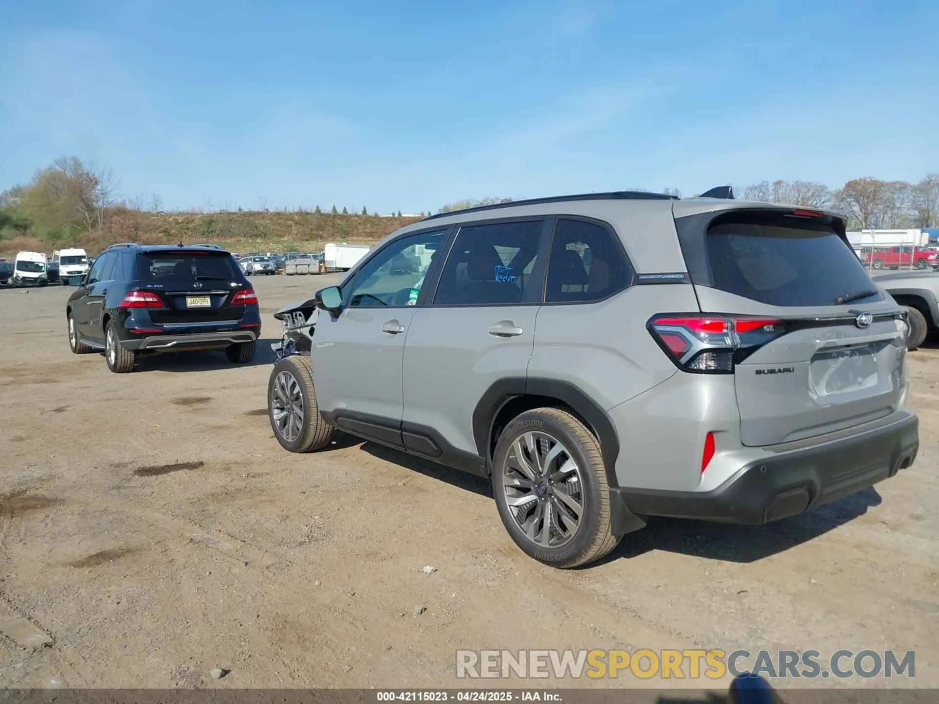 3 fotografías del automóvil dañado JF2SLDTCXSH472743 SUBARU FORESTER 2025