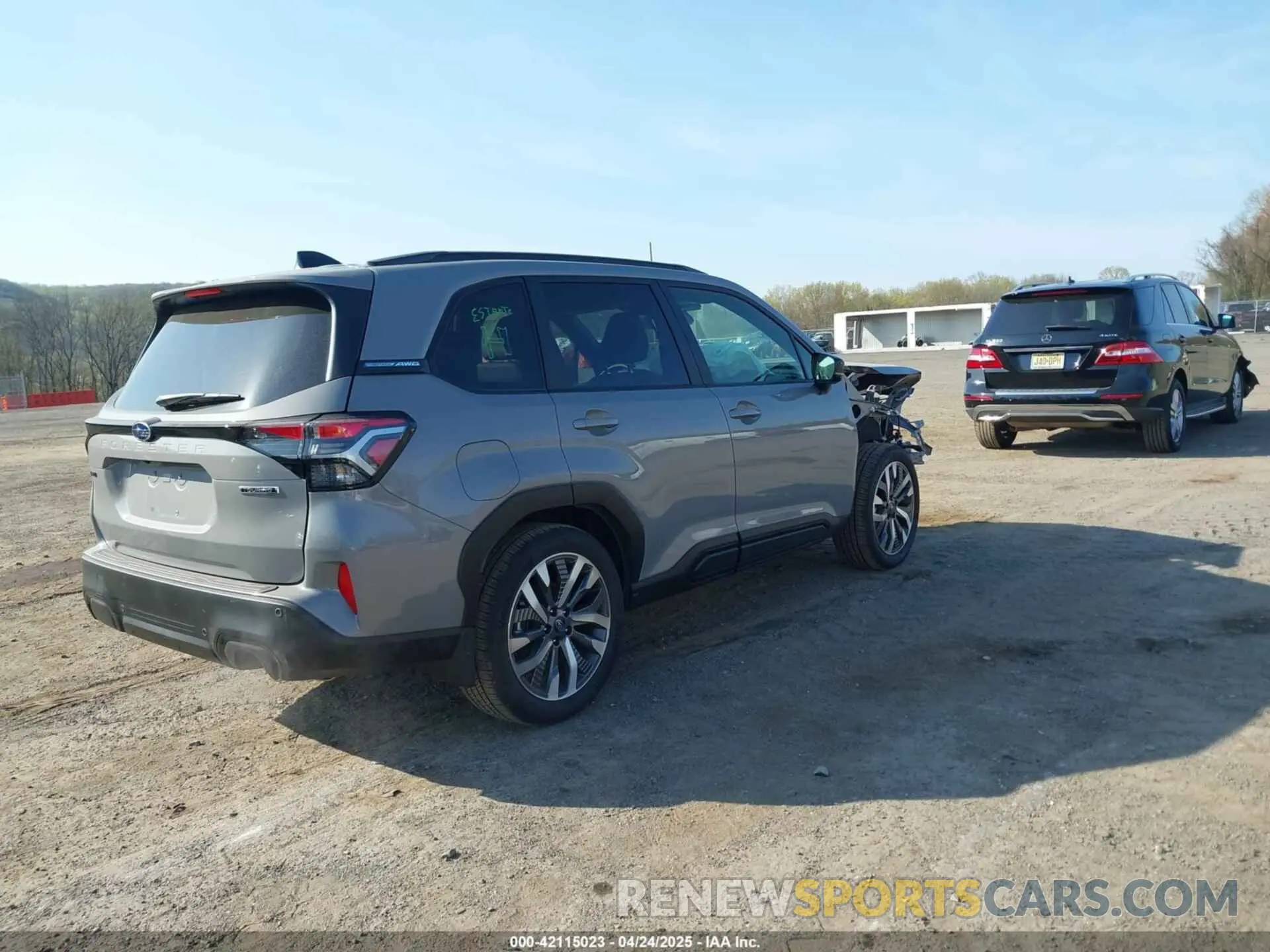 4 fotografías del automóvil dañado JF2SLDTCXSH472743 SUBARU FORESTER 2025