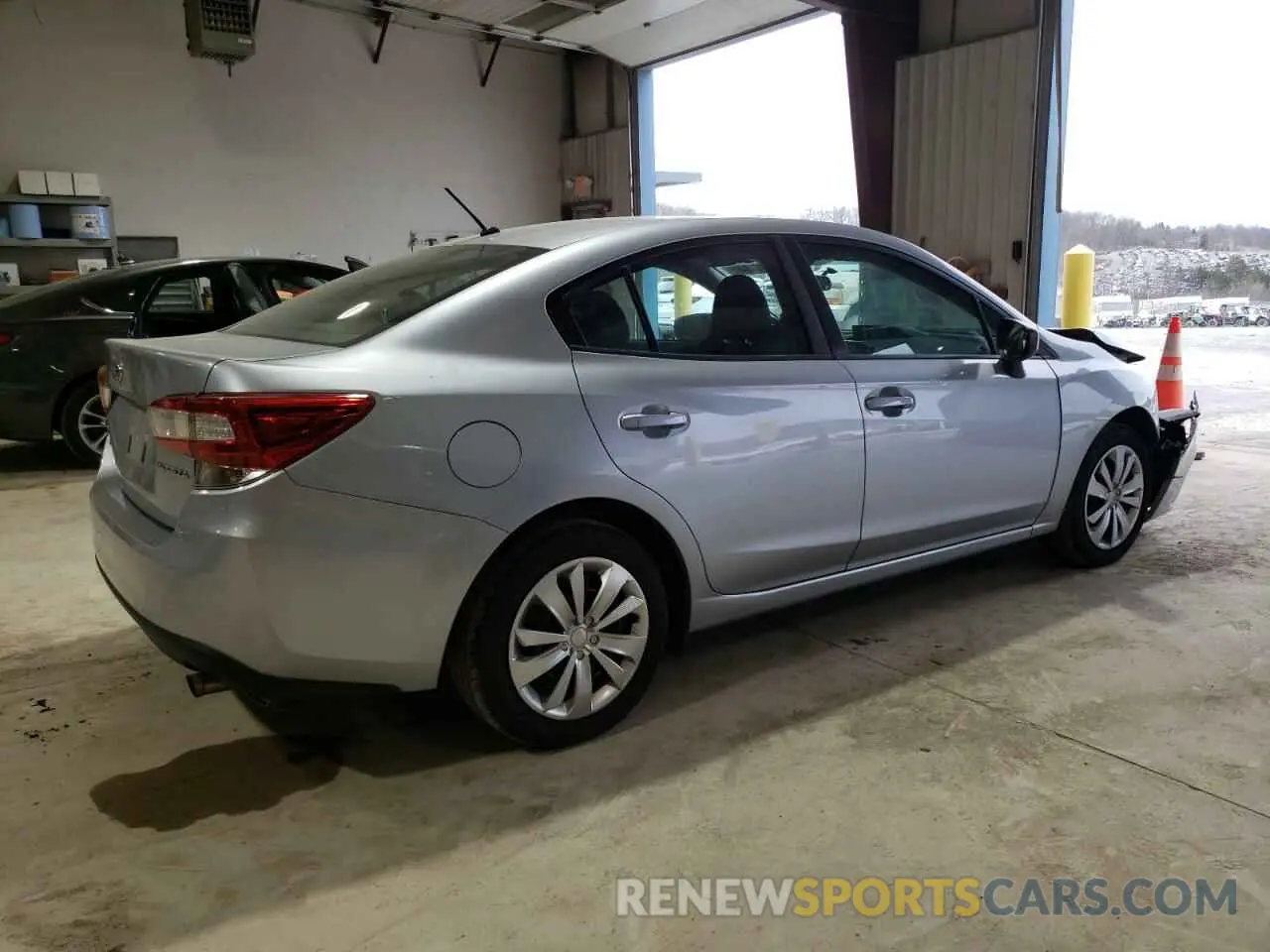 3 fotografías del automóvil dañado 4S3GKAA64K3622278 SUBARU IMPREZA 2019