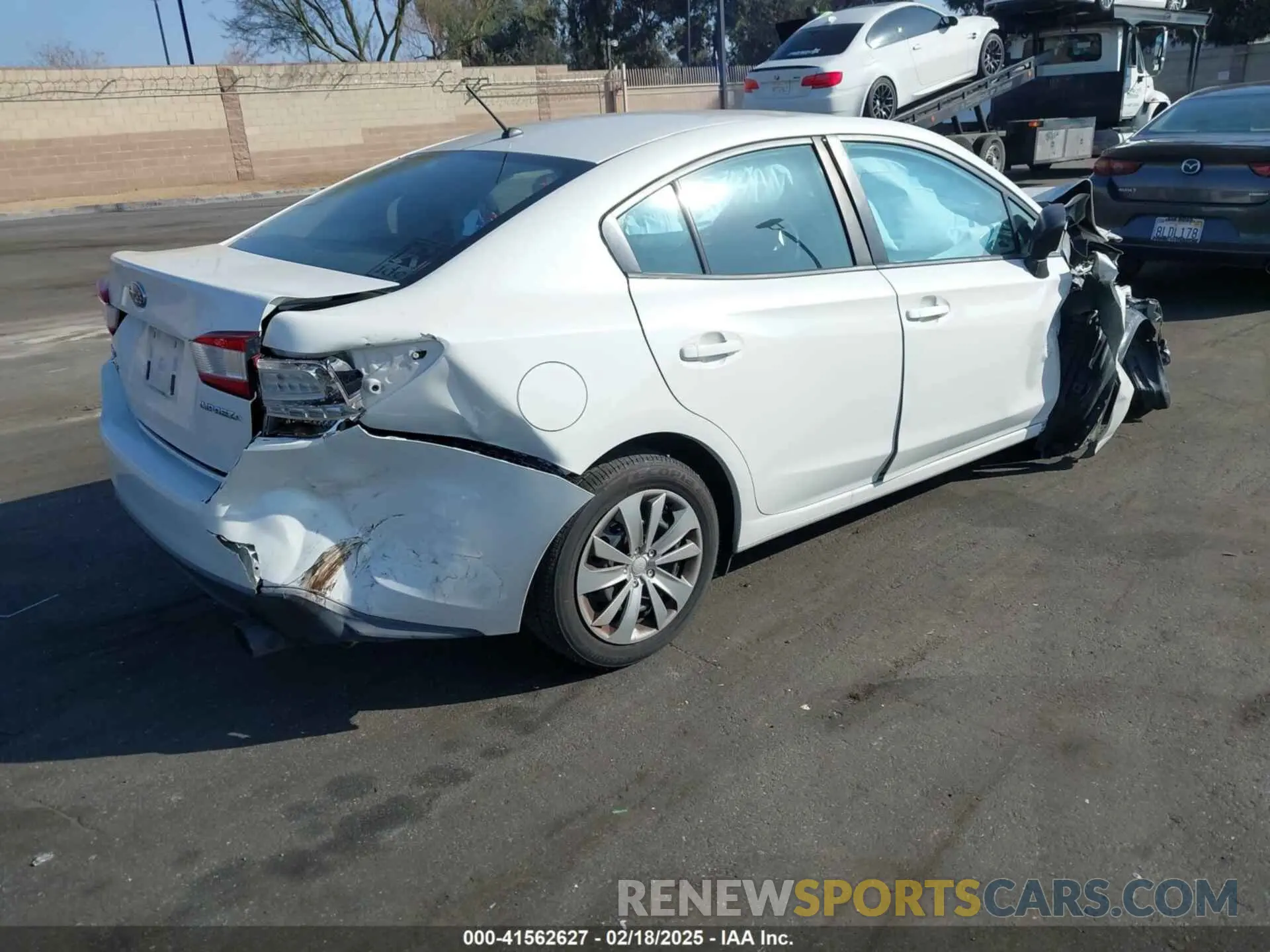 4 fotografías del automóvil dañado 4S3GKAA68K1627561 SUBARU IMPREZA 2019