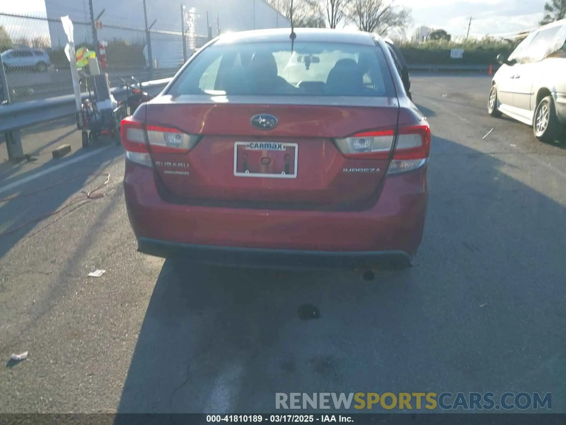 16 fotografías del automóvil dañado 4S3GKAA69K3613995 SUBARU IMPREZA 2019