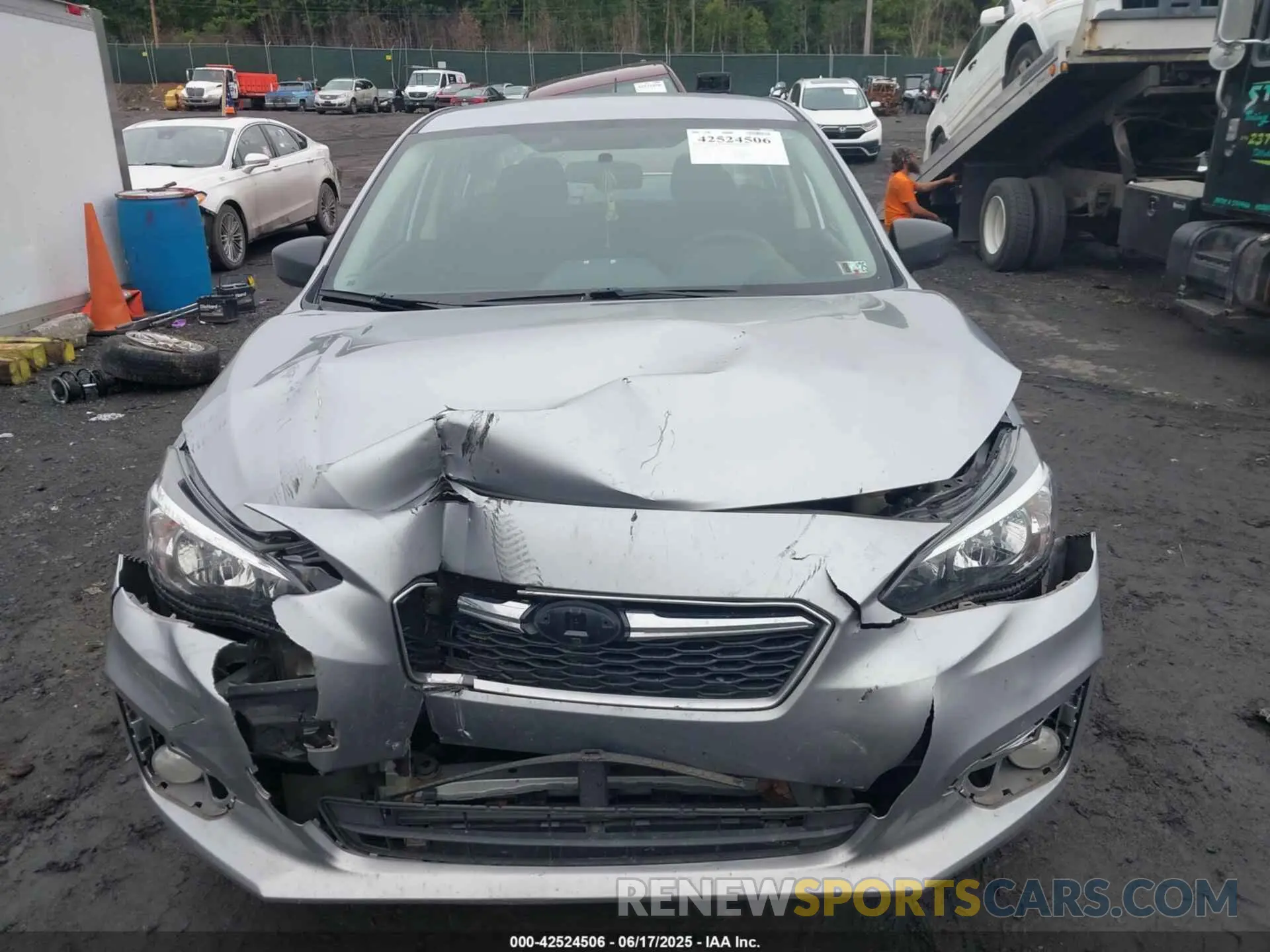 12 fotografías del automóvil dañado 4S3GKAA6XK1613838 SUBARU IMPREZA 2019