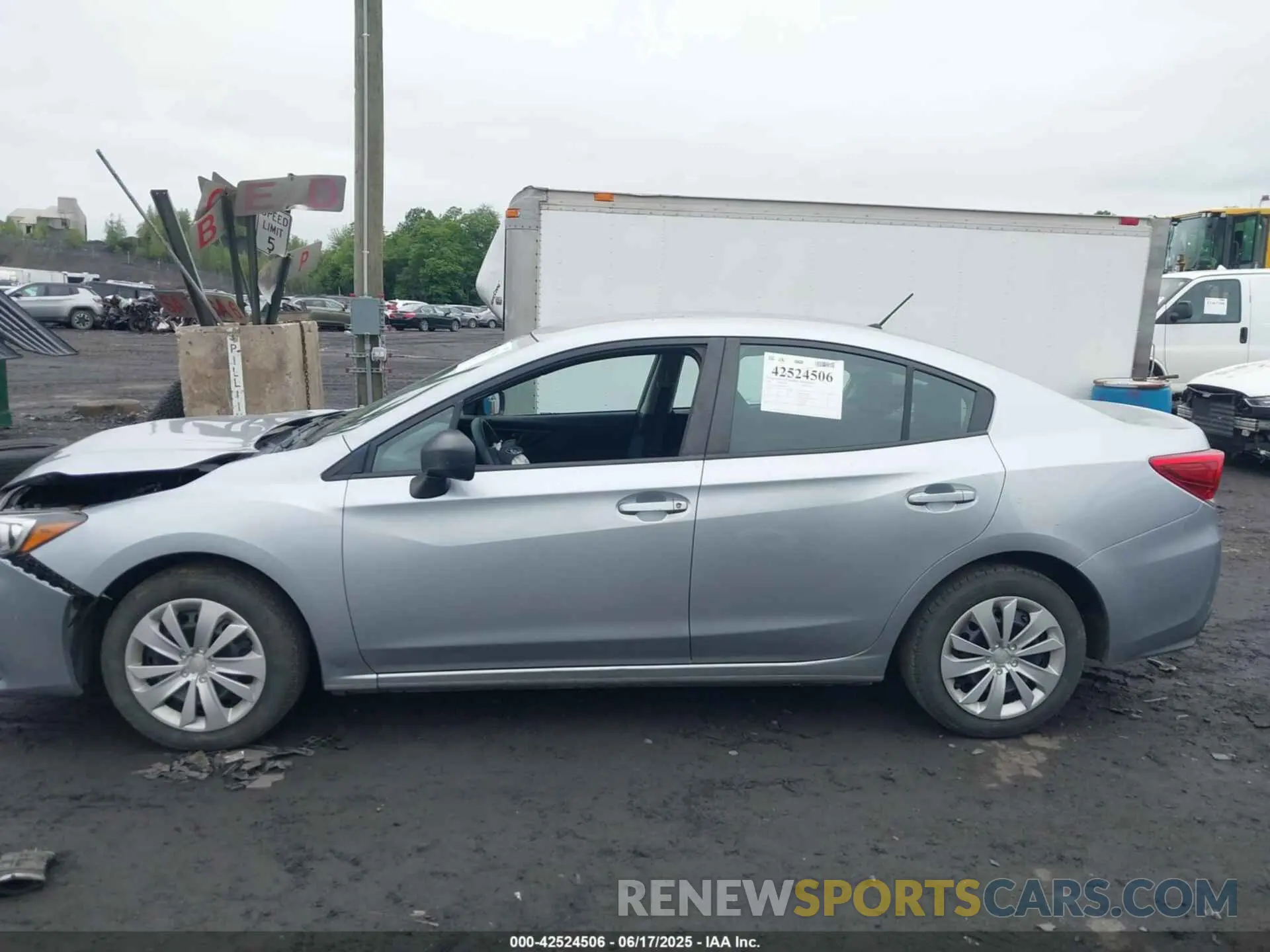 14 fotografías del automóvil dañado 4S3GKAA6XK1613838 SUBARU IMPREZA 2019