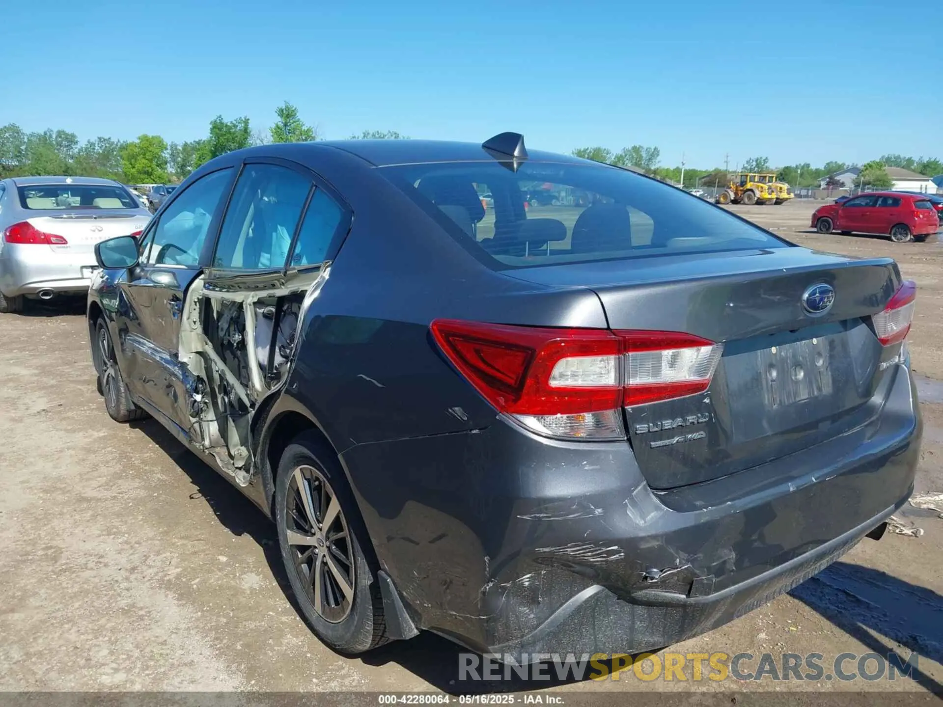 3 fotografías del automóvil dañado 4S3GKAD63K3611073 SUBARU IMPREZA 2019