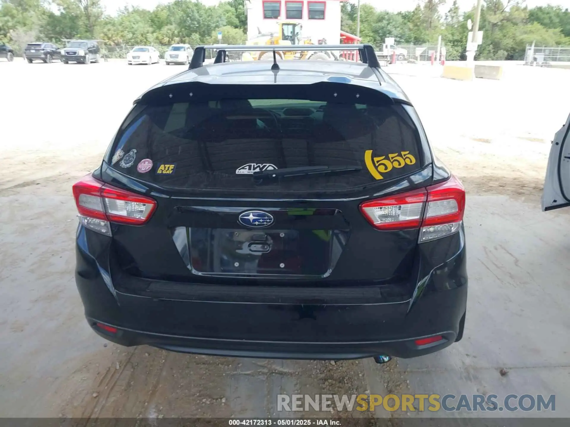 16 fotografías del automóvil dañado 4S3GTAA61K1740636 SUBARU IMPREZA 2019