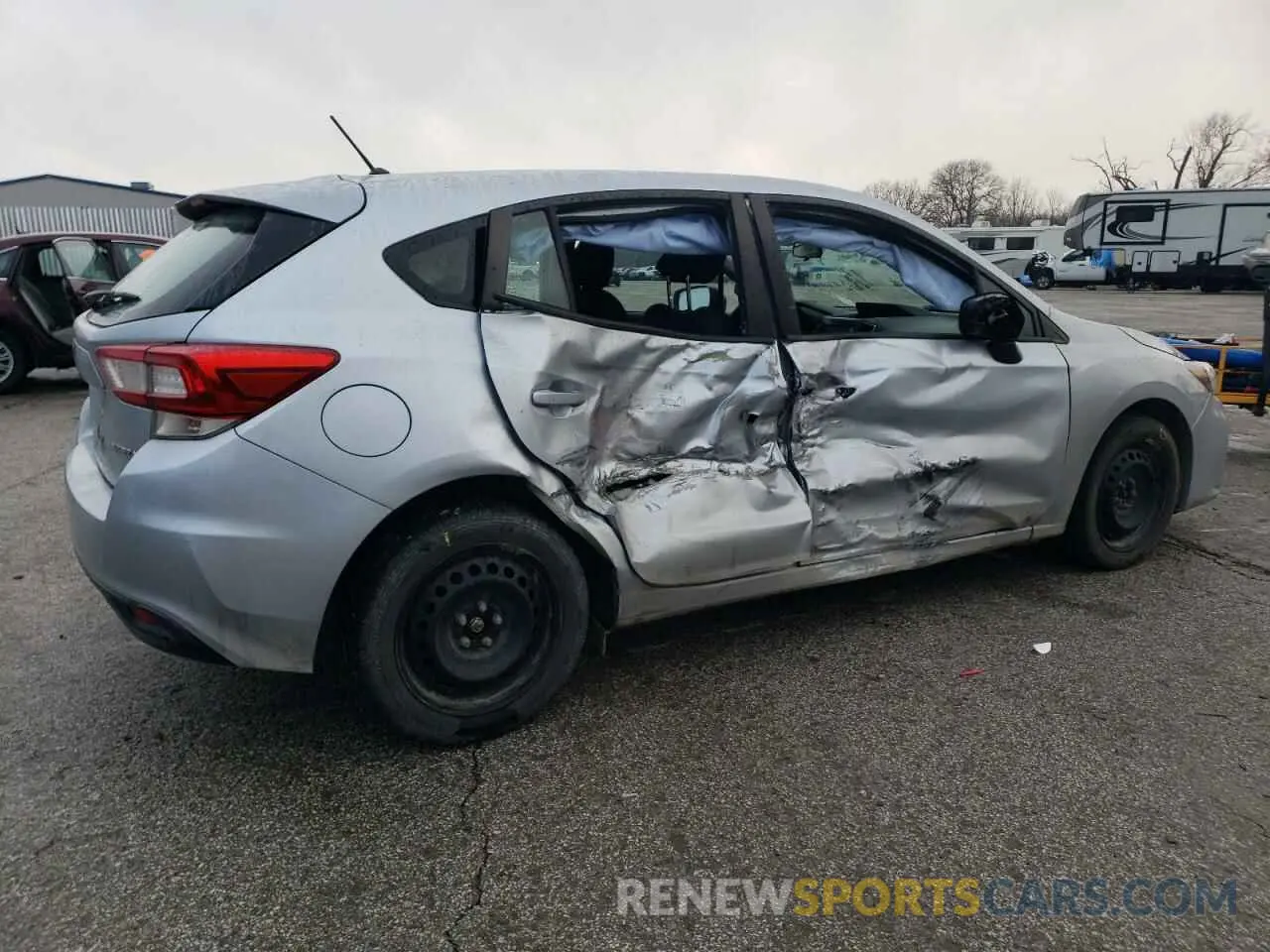 3 fotografías del automóvil dañado 4S3GTAA64K3700975 SUBARU IMPREZA 2019