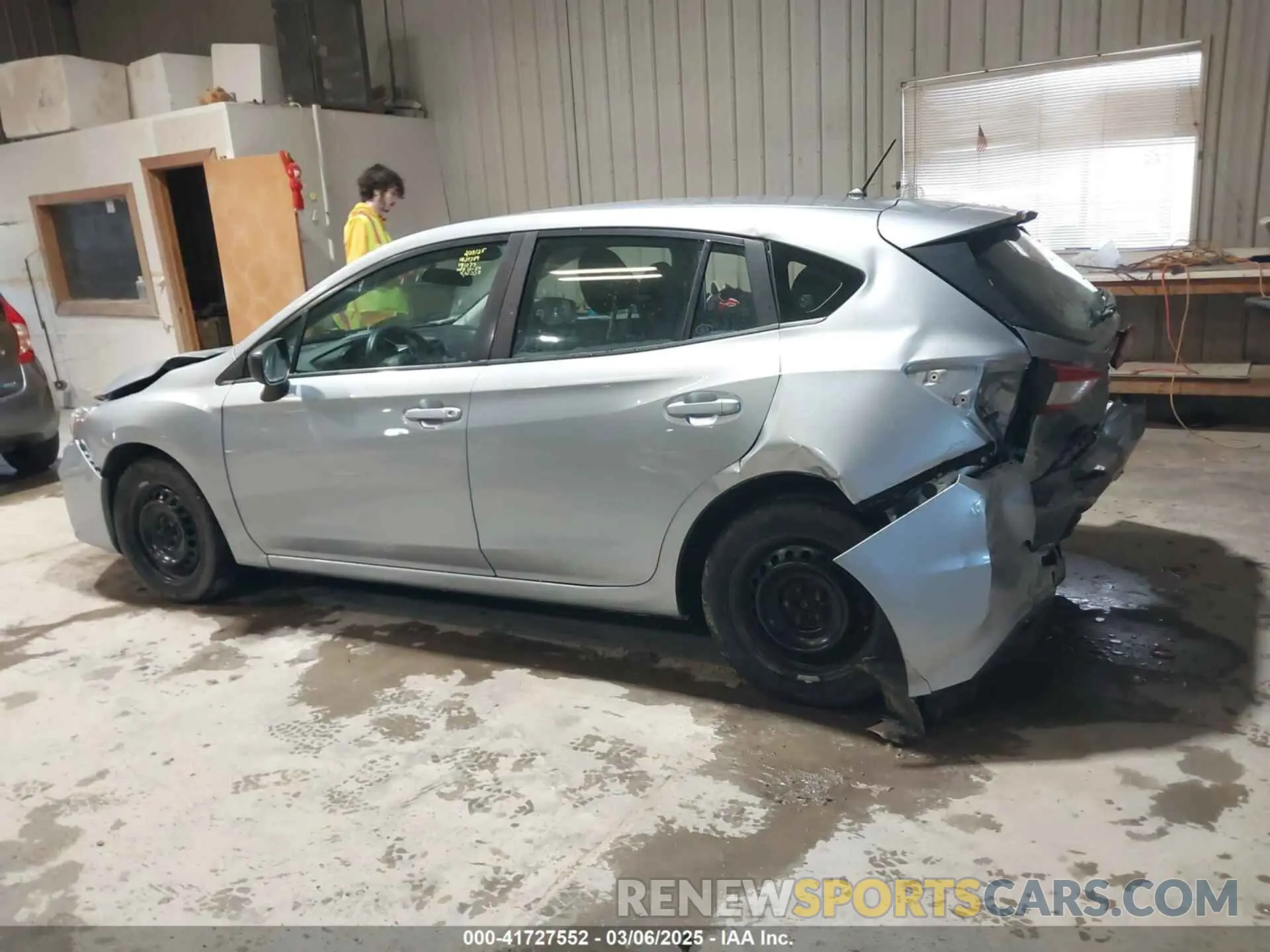 14 fotografías del automóvil dañado 4S3GTAA6XK3751073 SUBARU IMPREZA 2019