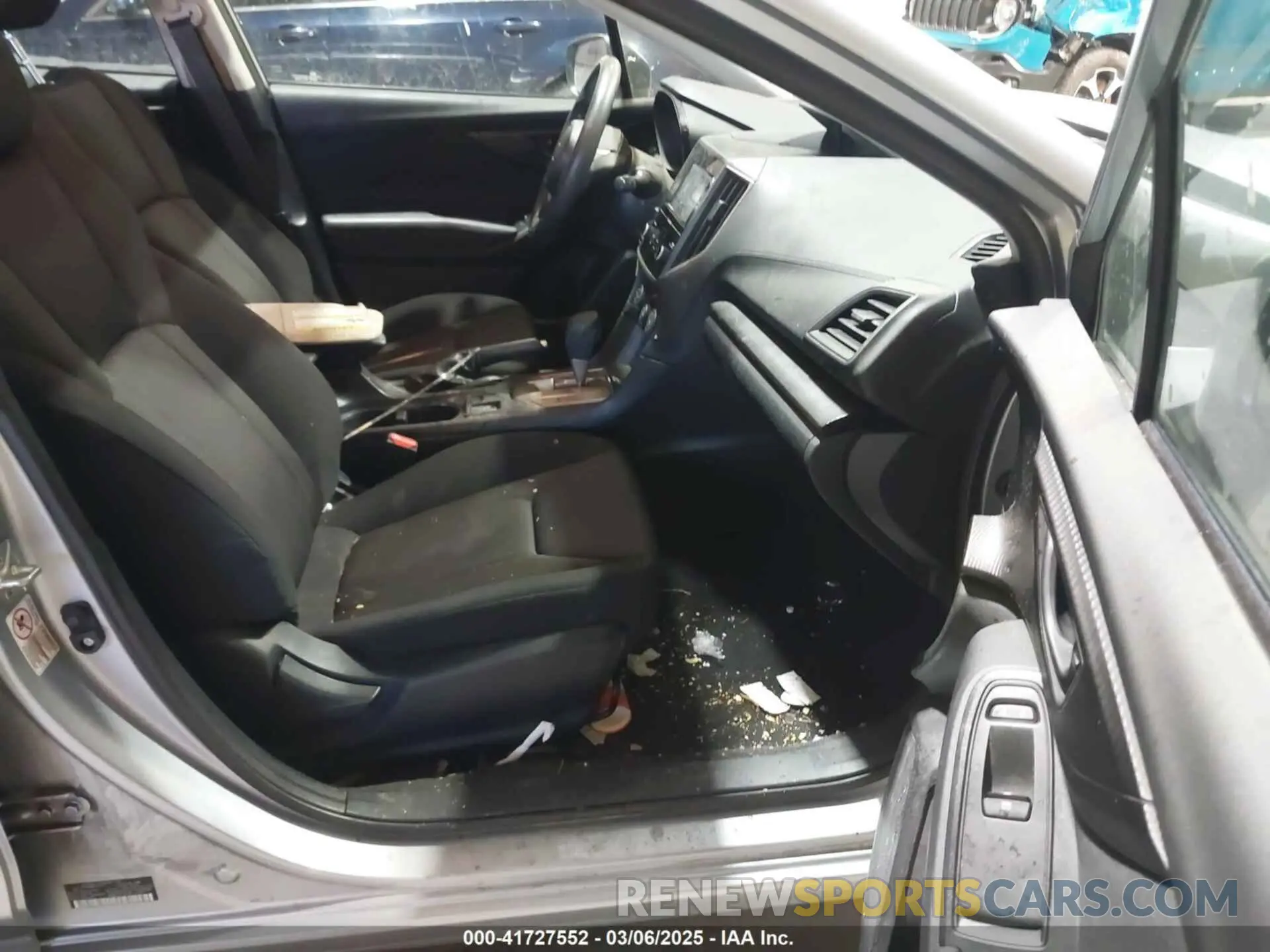 5 fotografías del automóvil dañado 4S3GTAA6XK3751073 SUBARU IMPREZA 2019