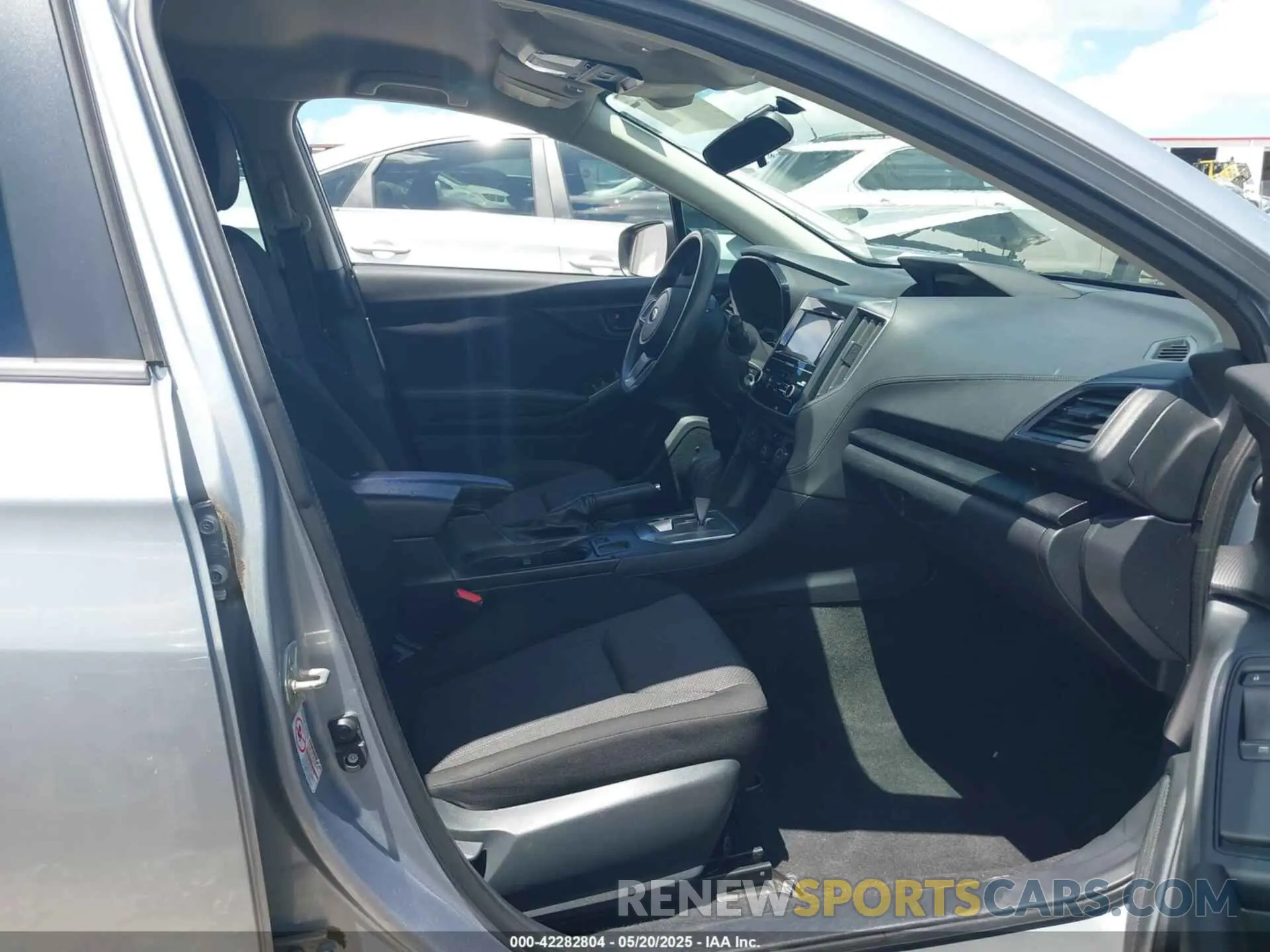5 fotografías del automóvil dañado 4S3GTAB67K3728252 SUBARU IMPREZA 2019