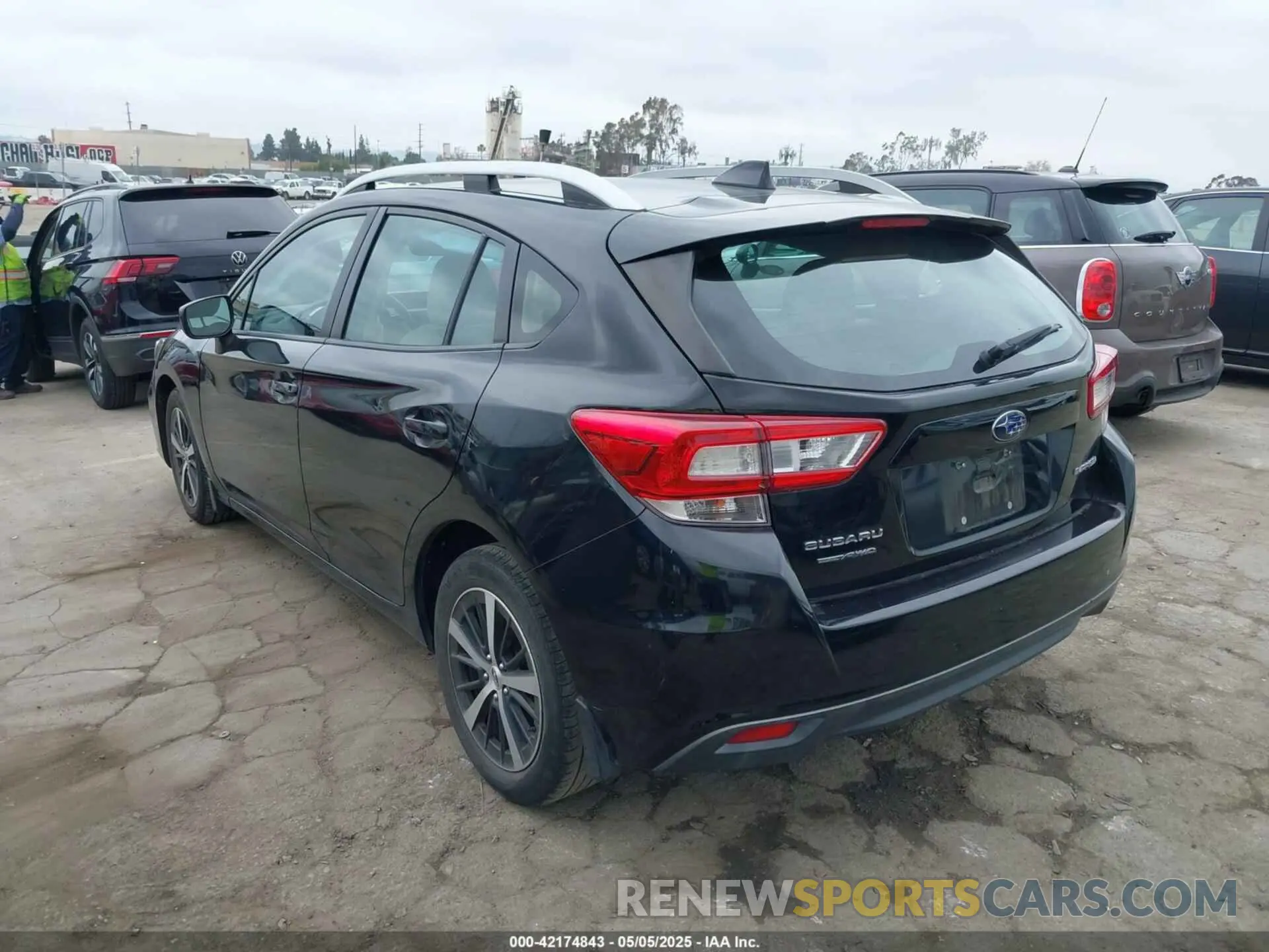 3 fotografías del automóvil dañado 4S3GTAC63K3754877 SUBARU IMPREZA 2019
