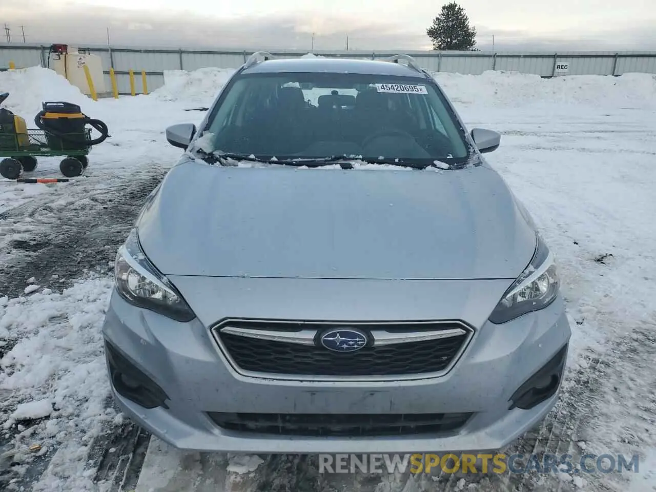 5 fotografías del automóvil dañado 4S3GTAD62K3738720 SUBARU IMPREZA 2019