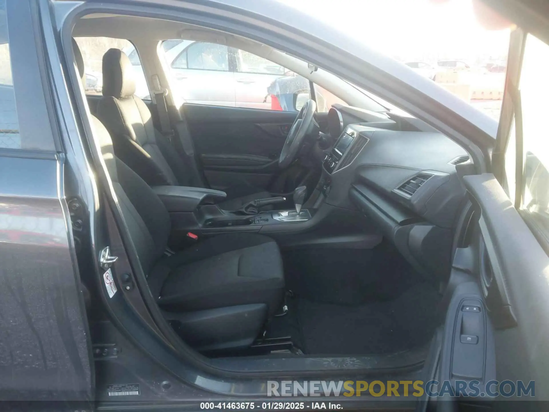 5 fotografías del automóvil dañado 4S3GTAD67K3731990 SUBARU IMPREZA 2019