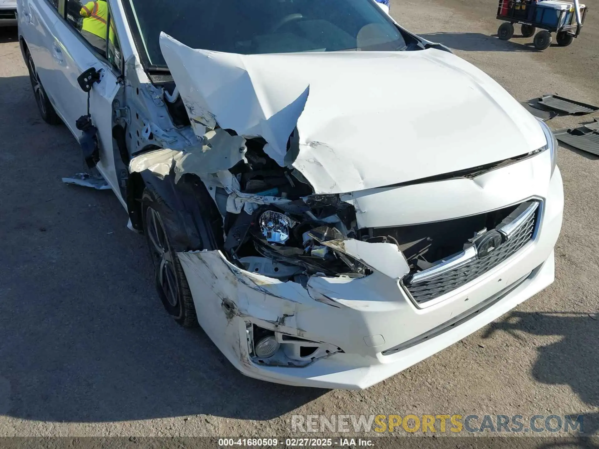 6 fotografías del automóvil dañado 4S3GTAD67K3740091 SUBARU IMPREZA 2019