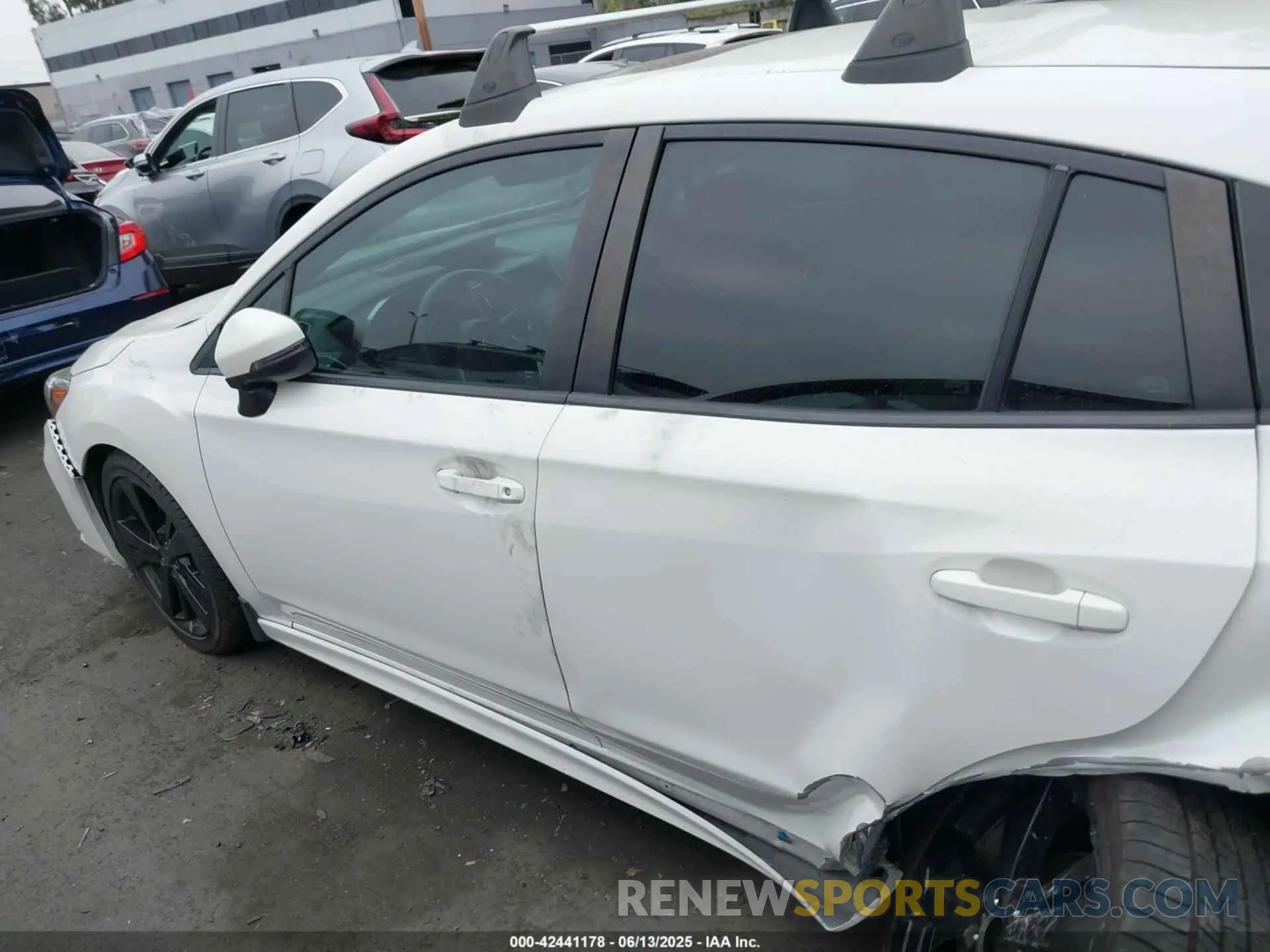 15 fotografías del automóvil dañado 4S3GTAM65K3732913 SUBARU IMPREZA 2019