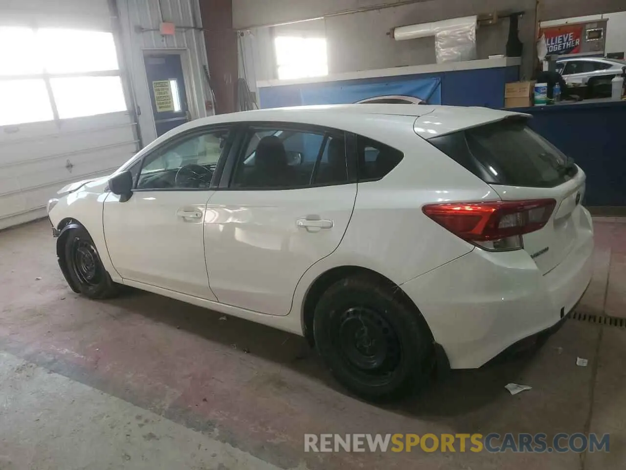 2 fotografías del automóvil dañado 4S3GTAB68L3717309 SUBARU IMPREZA 2020