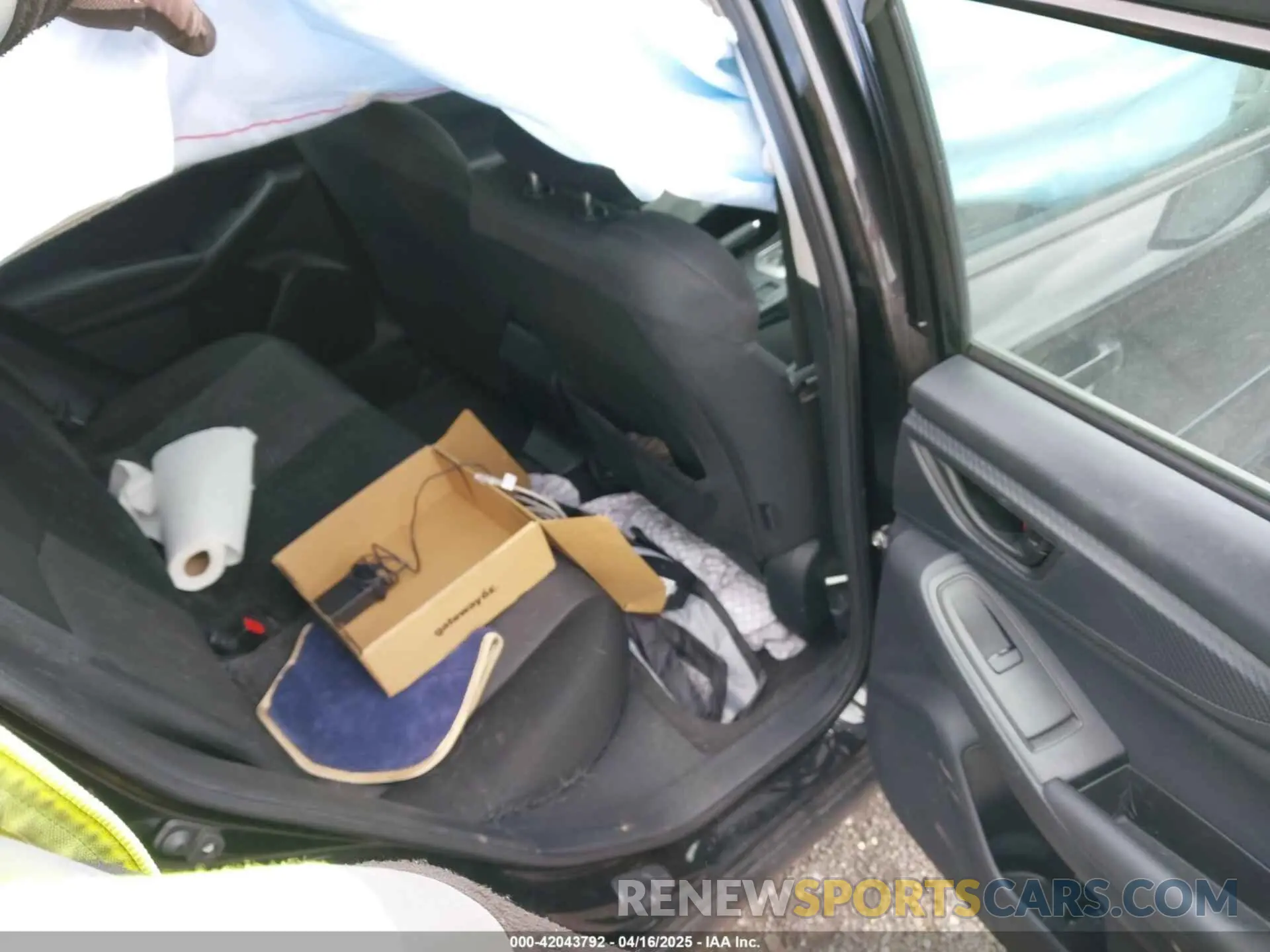 8 fotografías del automóvil dañado 4S3GTAB6XL3732443 SUBARU IMPREZA 2020