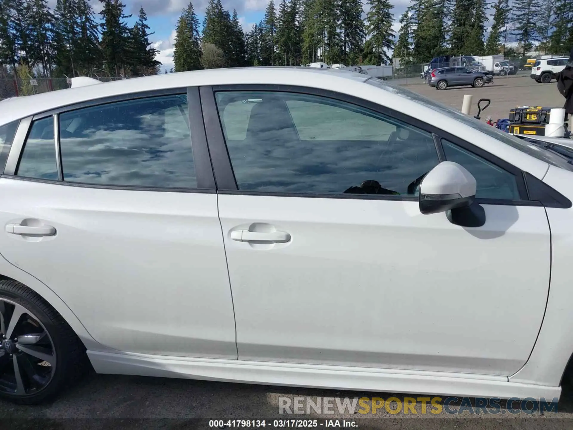 14 fotografías del automóvil dañado 4S3GTAM69L3730177 SUBARU IMPREZA 2020