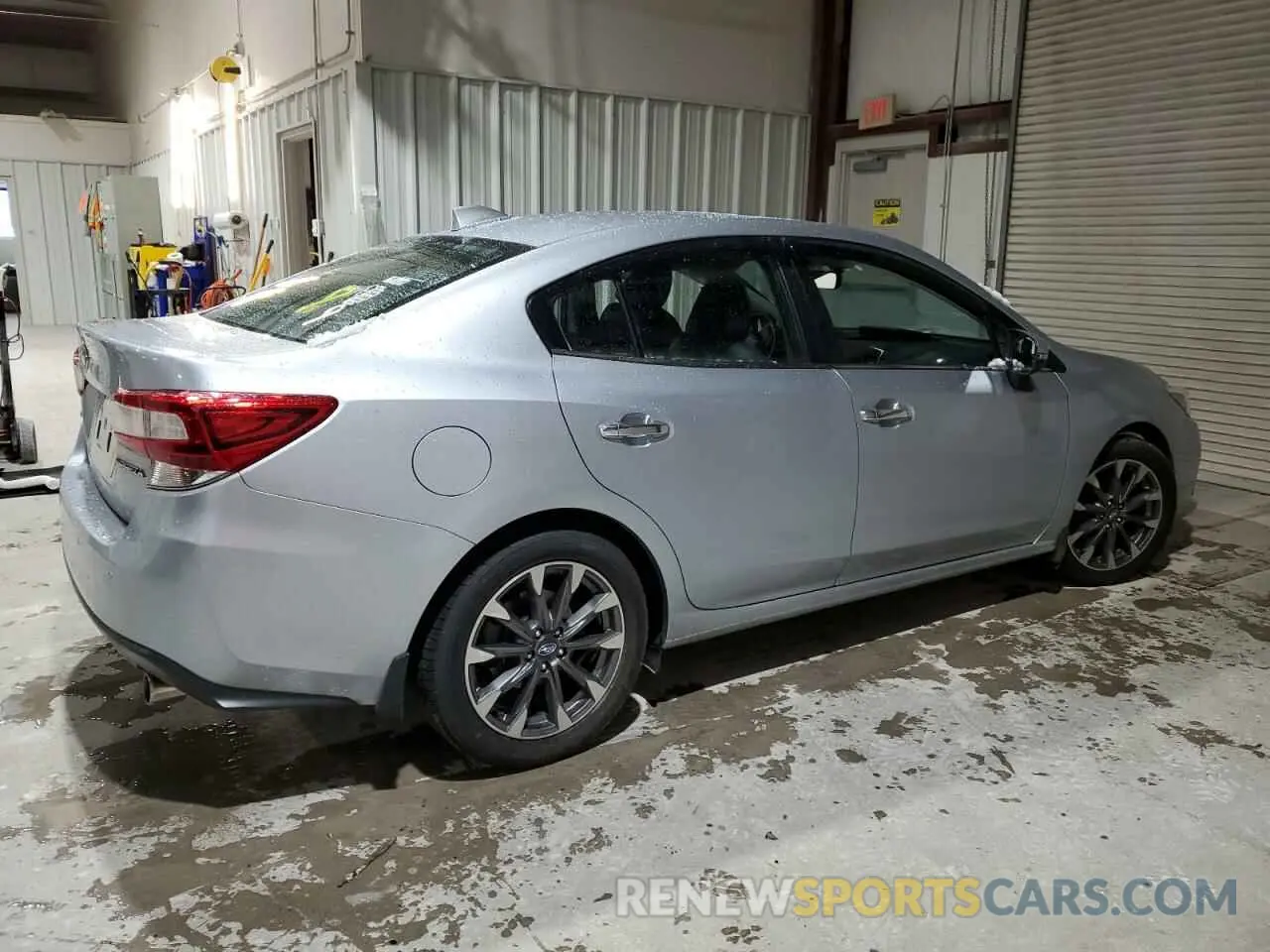 3 fotografías del automóvil dañado 4S3GKAU63M3605518 SUBARU IMPREZA 2021
