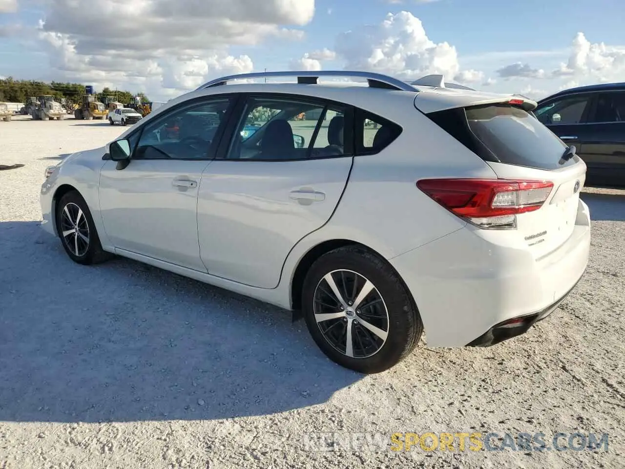 2 fotografías del automóvil dañado 4S3GTAD61N3706409 SUBARU IMPREZA 2022