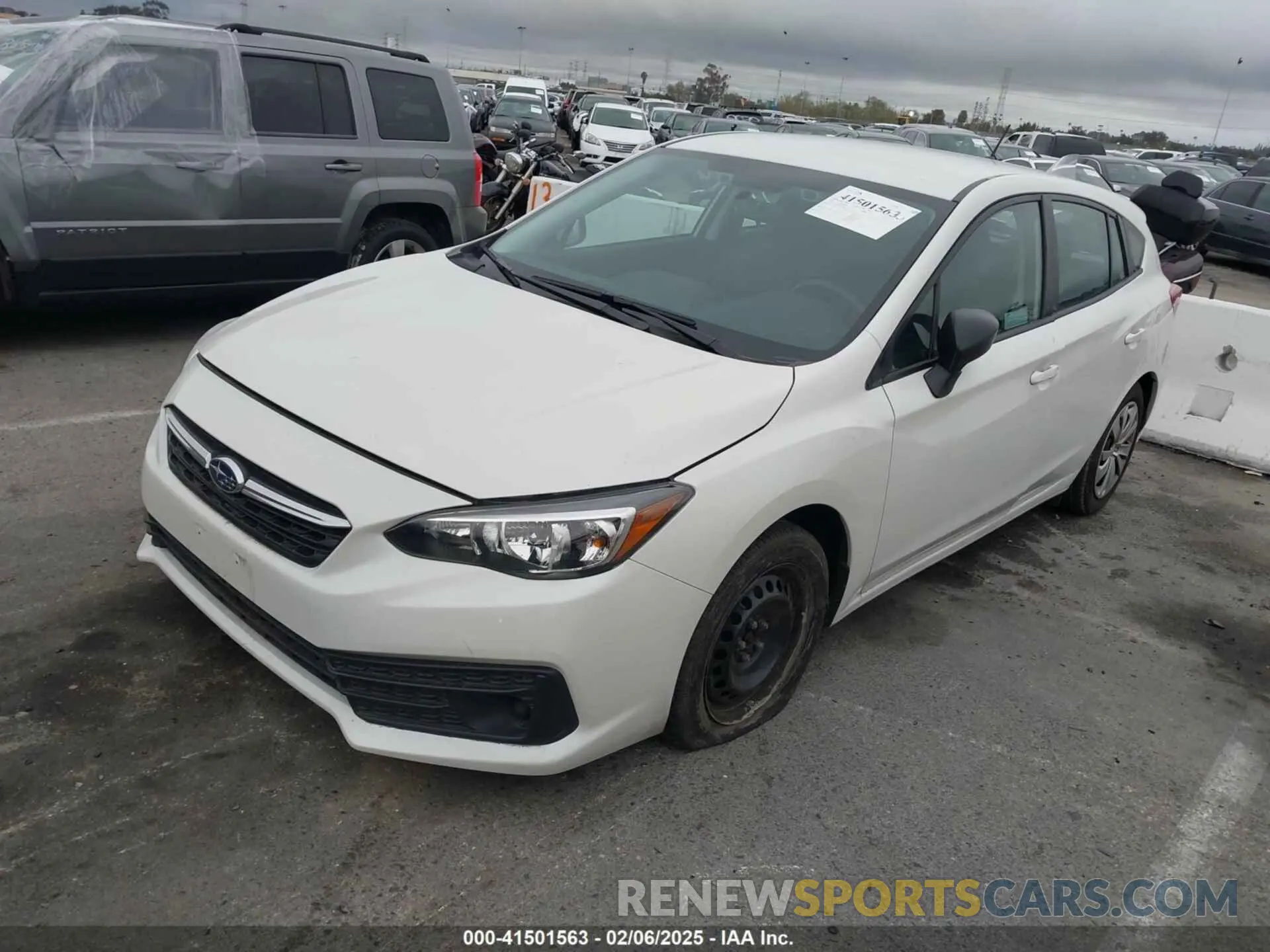 2 fotografías del automóvil dañado 4S3GTAB60P3700817 SUBARU IMPREZA 2023
