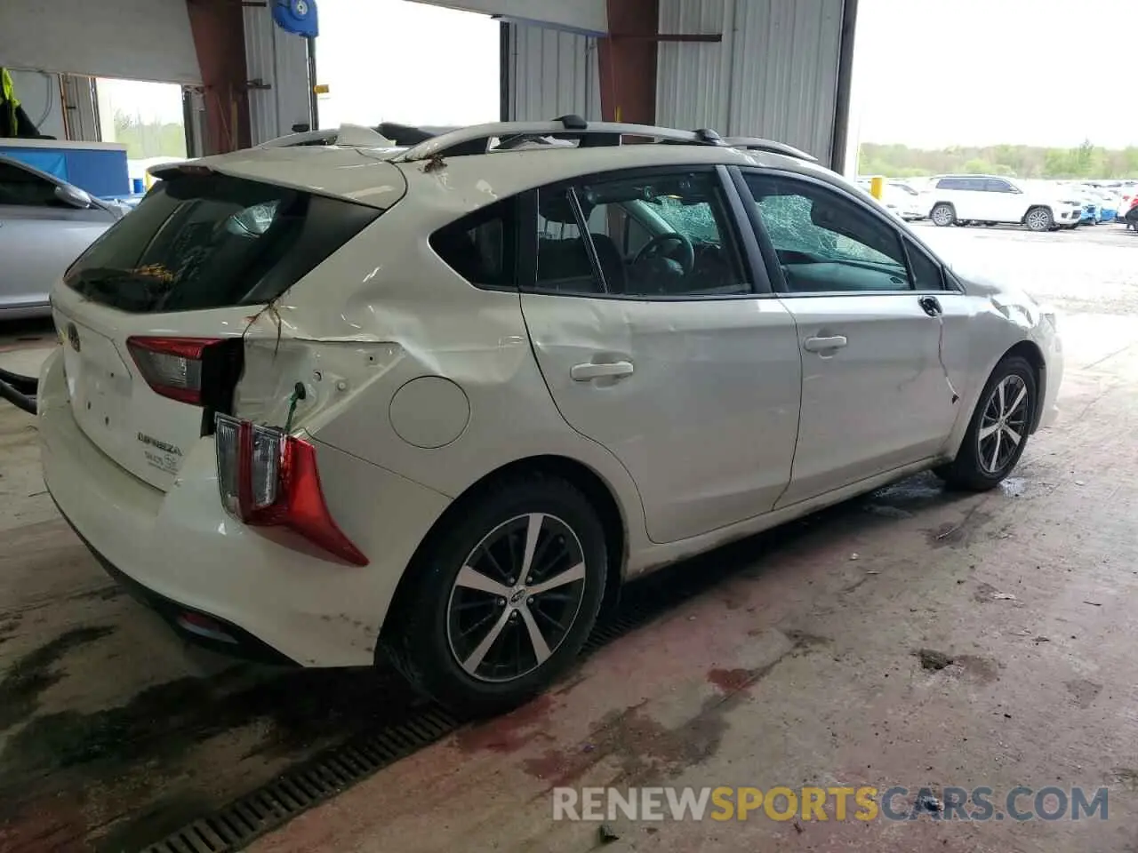 3 fotografías del automóvil dañado 4S3GTAV61P3715502 SUBARU IMPREZA 2023