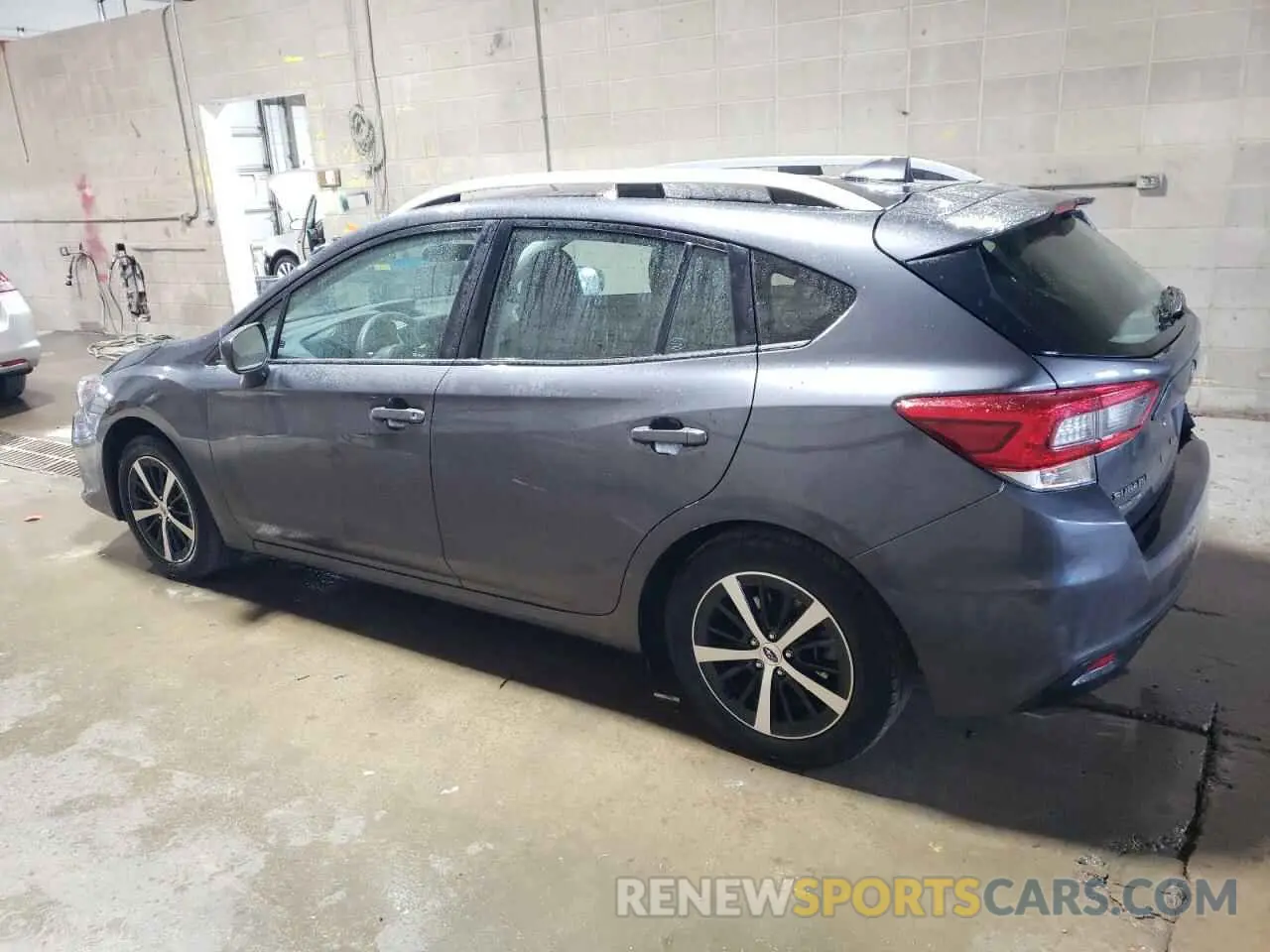 2 fotografías del automóvil dañado 4S3GTAV68P3700429 SUBARU IMPREZA 2023