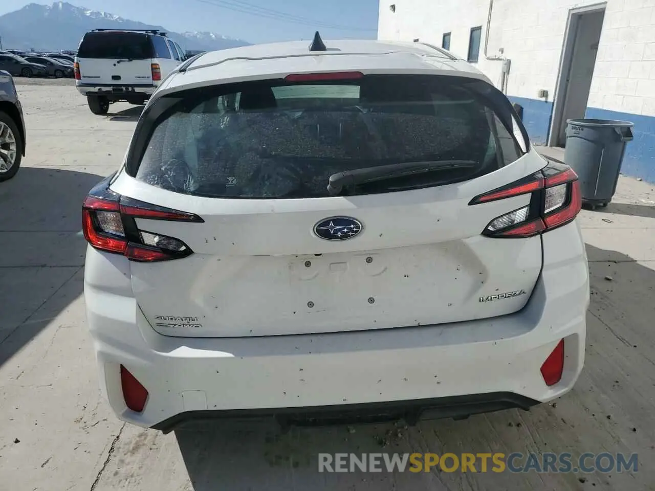 6 fotografías del automóvil dañado JF1GUABC0R8271564 SUBARU IMPREZA 2024