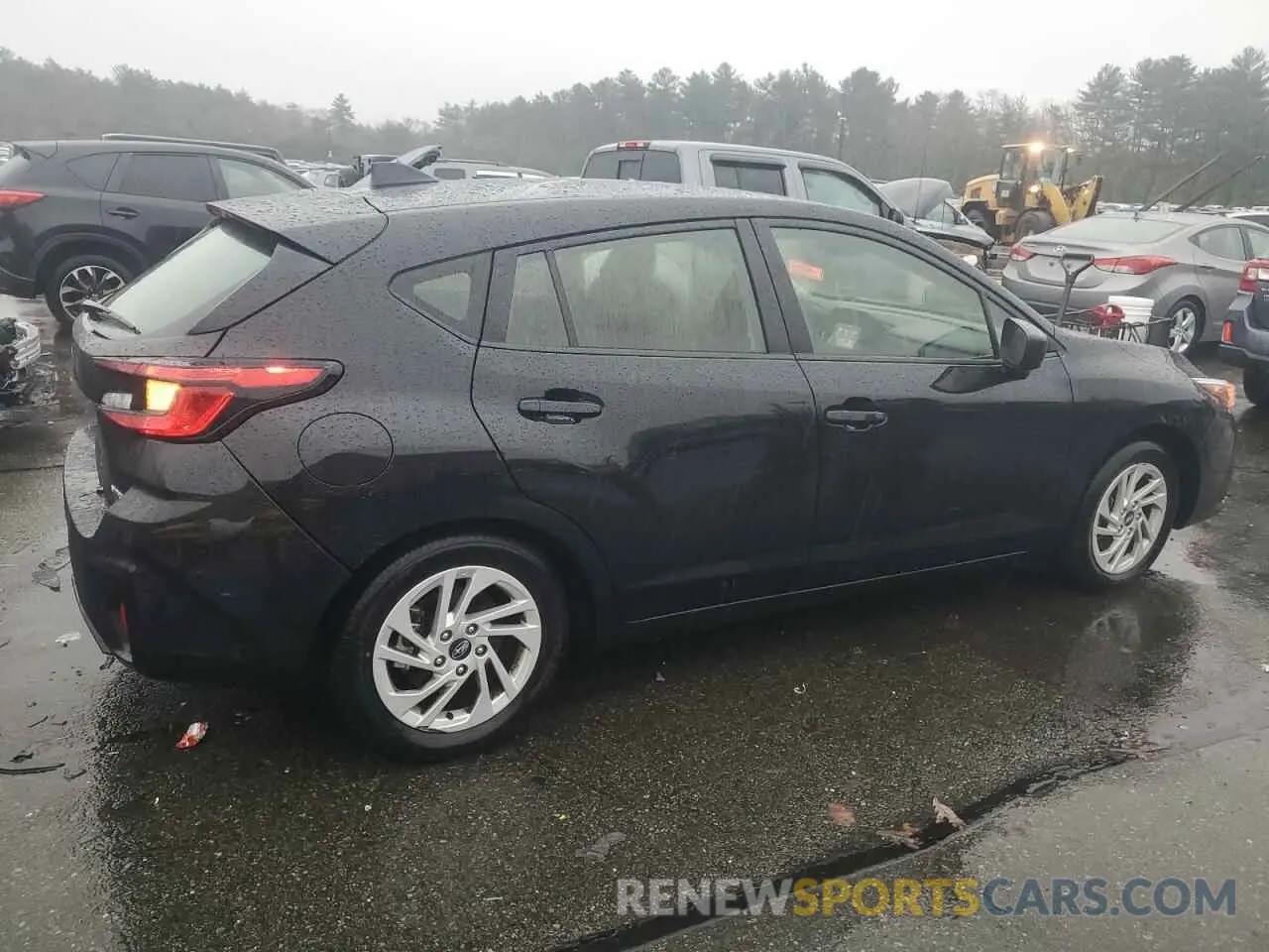 3 fotografías del automóvil dañado JF1GUABC0R8280524 SUBARU IMPREZA 2024