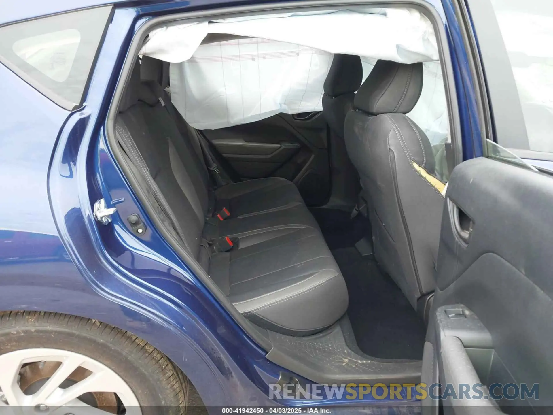 8 fotografías del automóvil dañado JF1GUABC0R8853146 SUBARU IMPREZA 2024