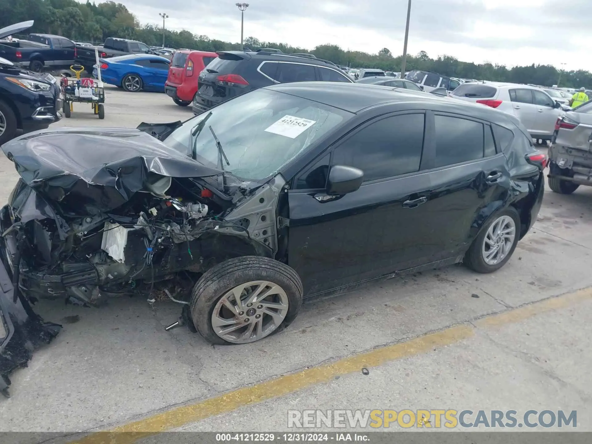 14 fotografías del automóvil dañado JF1GUABC2R8358365 SUBARU IMPREZA 2024