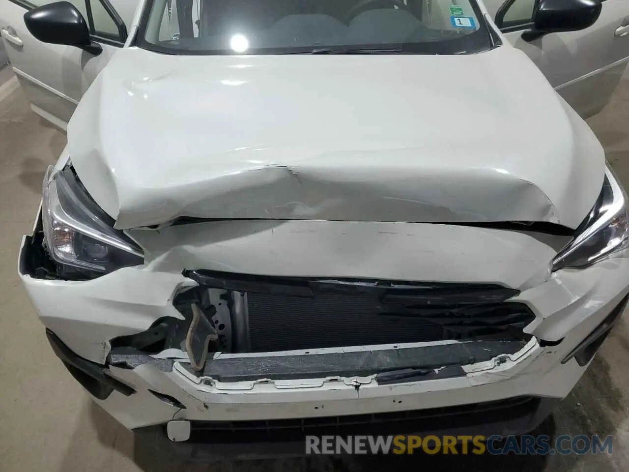 11 fotografías del automóvil dañado JF1GUABC3R8379693 SUBARU IMPREZA 2024