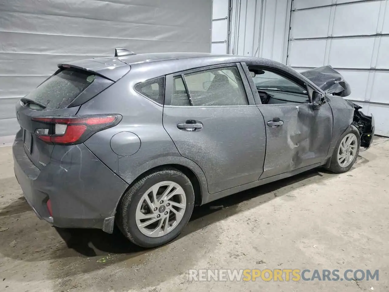 3 fotografías del automóvil dañado JF1GUABC4R8379685 SUBARU IMPREZA 2024