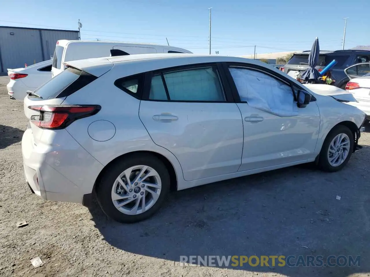 3 fotografías del automóvil dañado JF1GUABC4R8868748 SUBARU IMPREZA 2024
