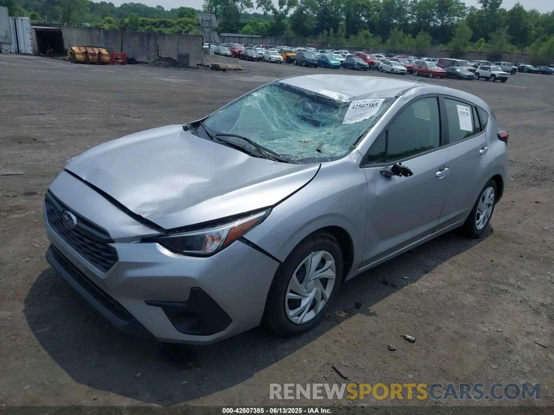 2 fotografías del automóvil dañado JF1GUABC5R8284407 SUBARU IMPREZA 2024