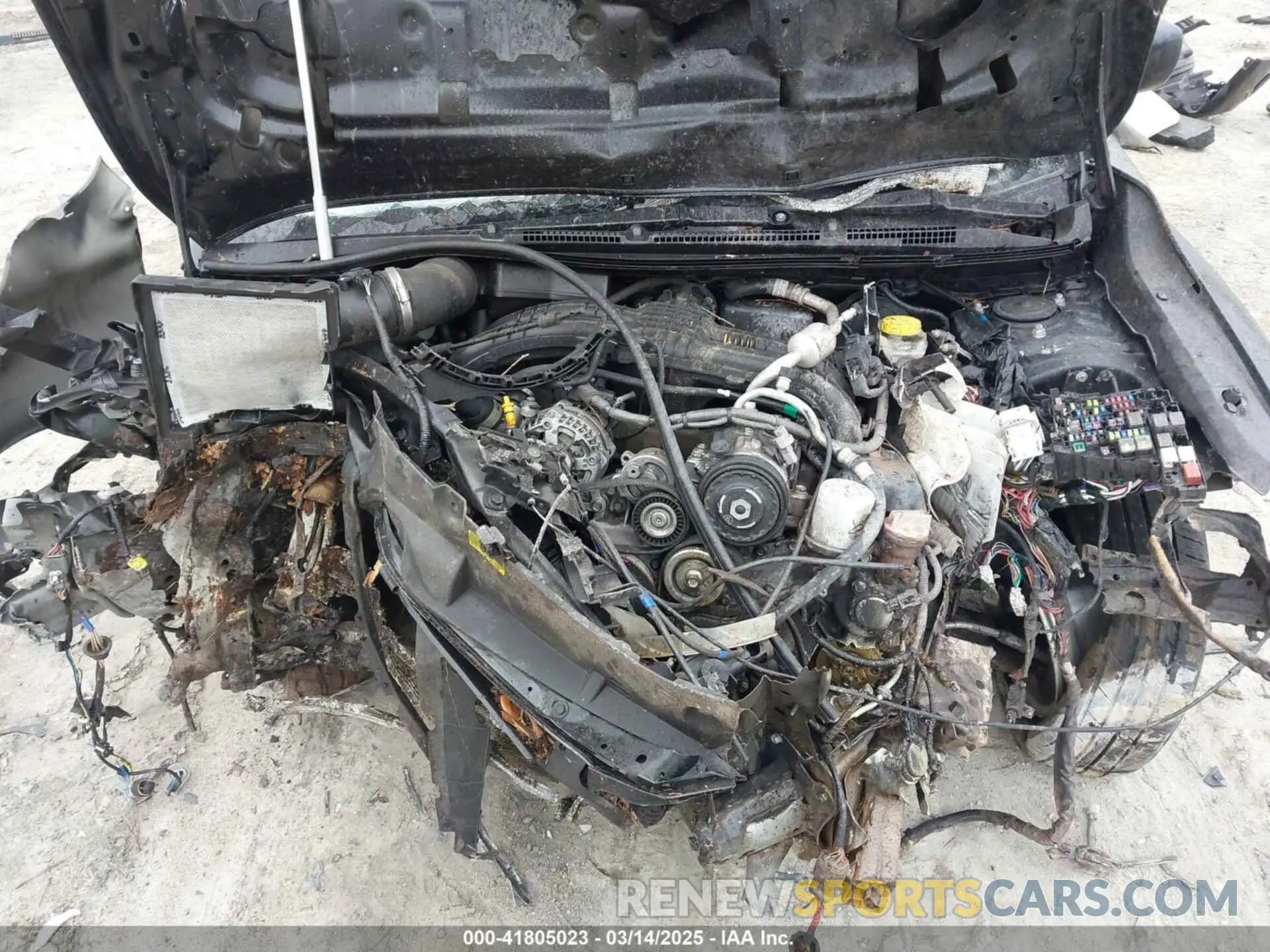 10 fotografías del automóvil dañado JF1GUABC7R8265244 SUBARU IMPREZA 2024
