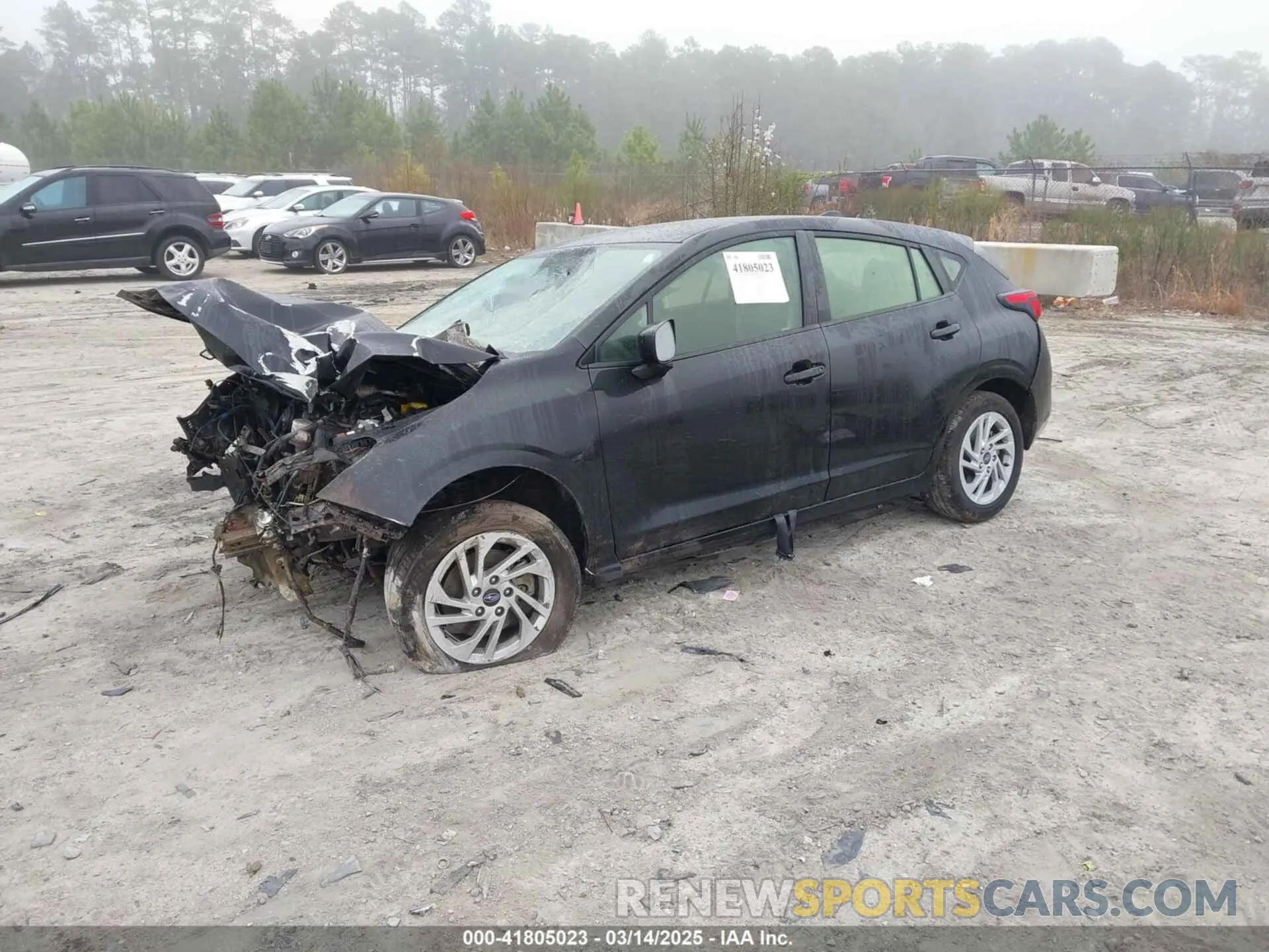 2 fotografías del automóvil dañado JF1GUABC7R8265244 SUBARU IMPREZA 2024