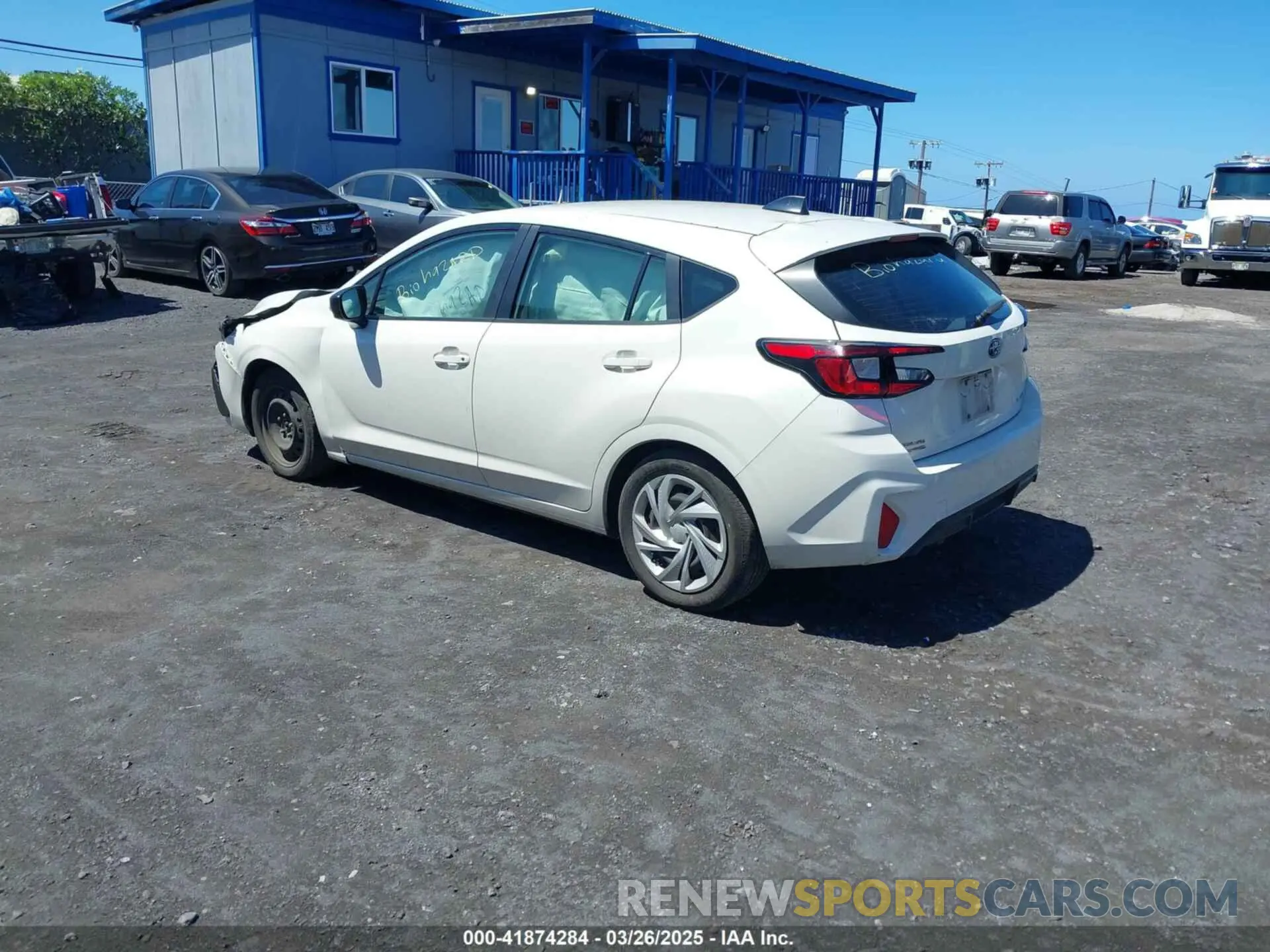 3 fotografías del automóvil dañado JF1GUABC7R8281976 SUBARU IMPREZA 2024