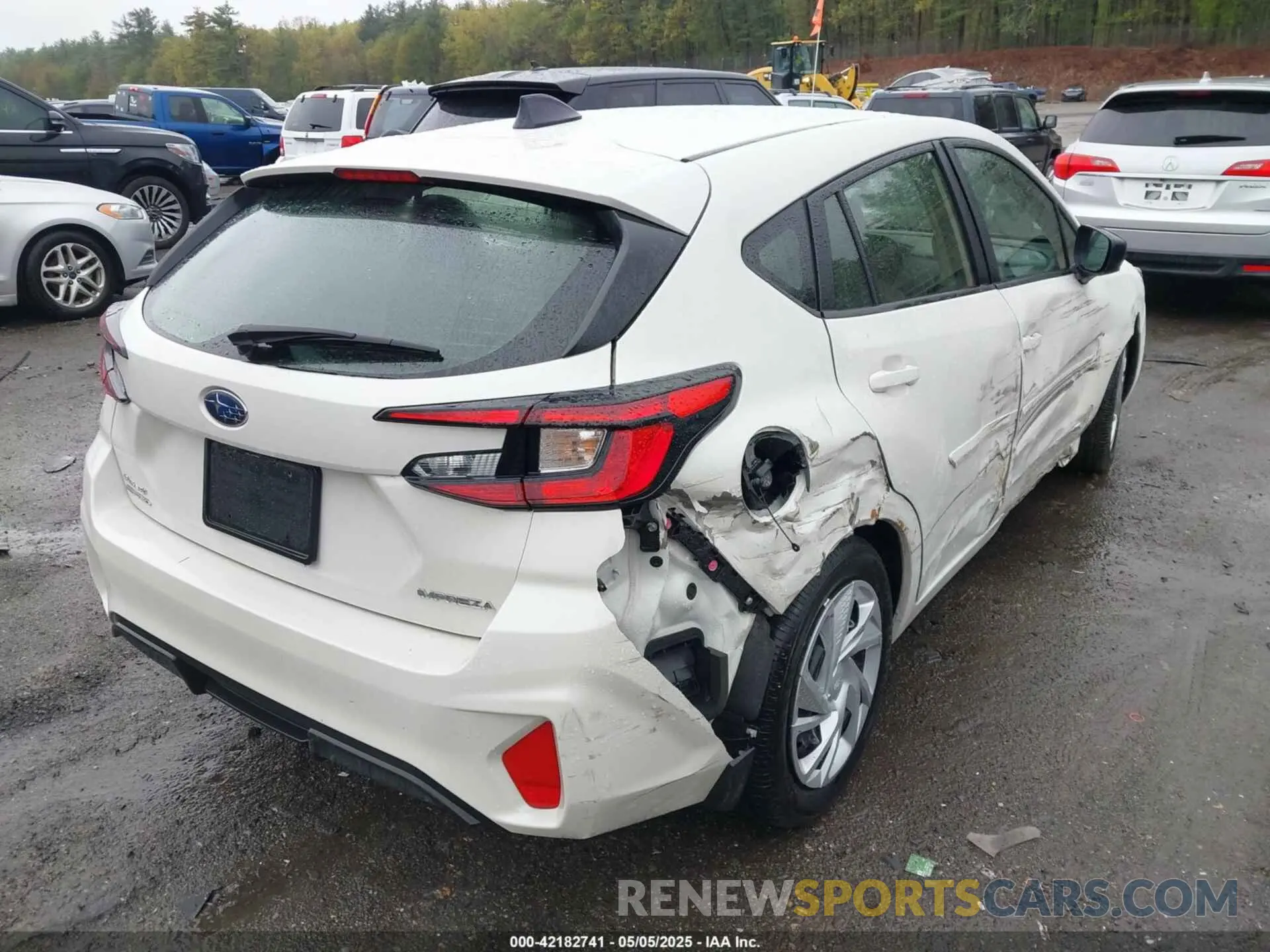 4 fotografías del automóvil dañado JF1GUABC8R8319554 SUBARU IMPREZA 2024
