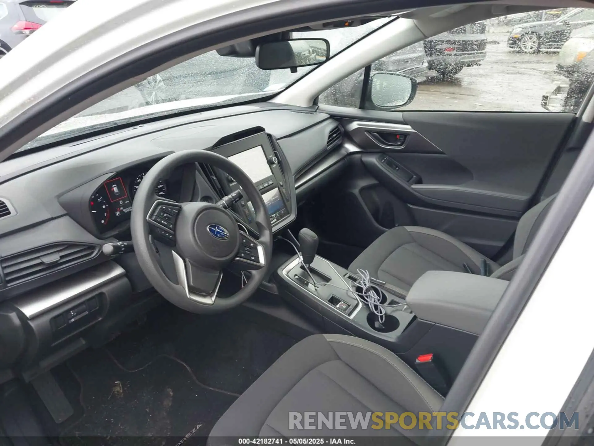 5 fotografías del automóvil dañado JF1GUABC8R8319554 SUBARU IMPREZA 2024