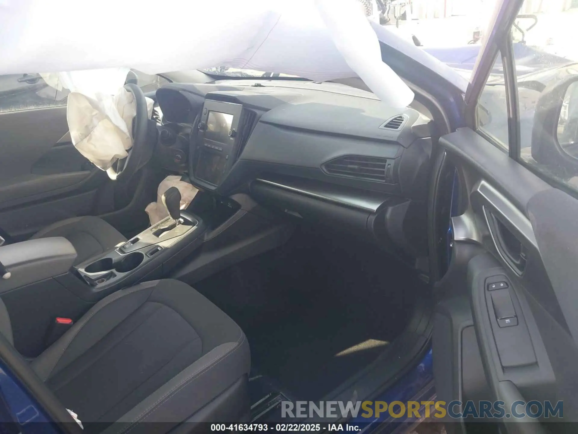 5 fotografías del automóvil dañado JF1GUABC9R8274821 SUBARU IMPREZA 2024